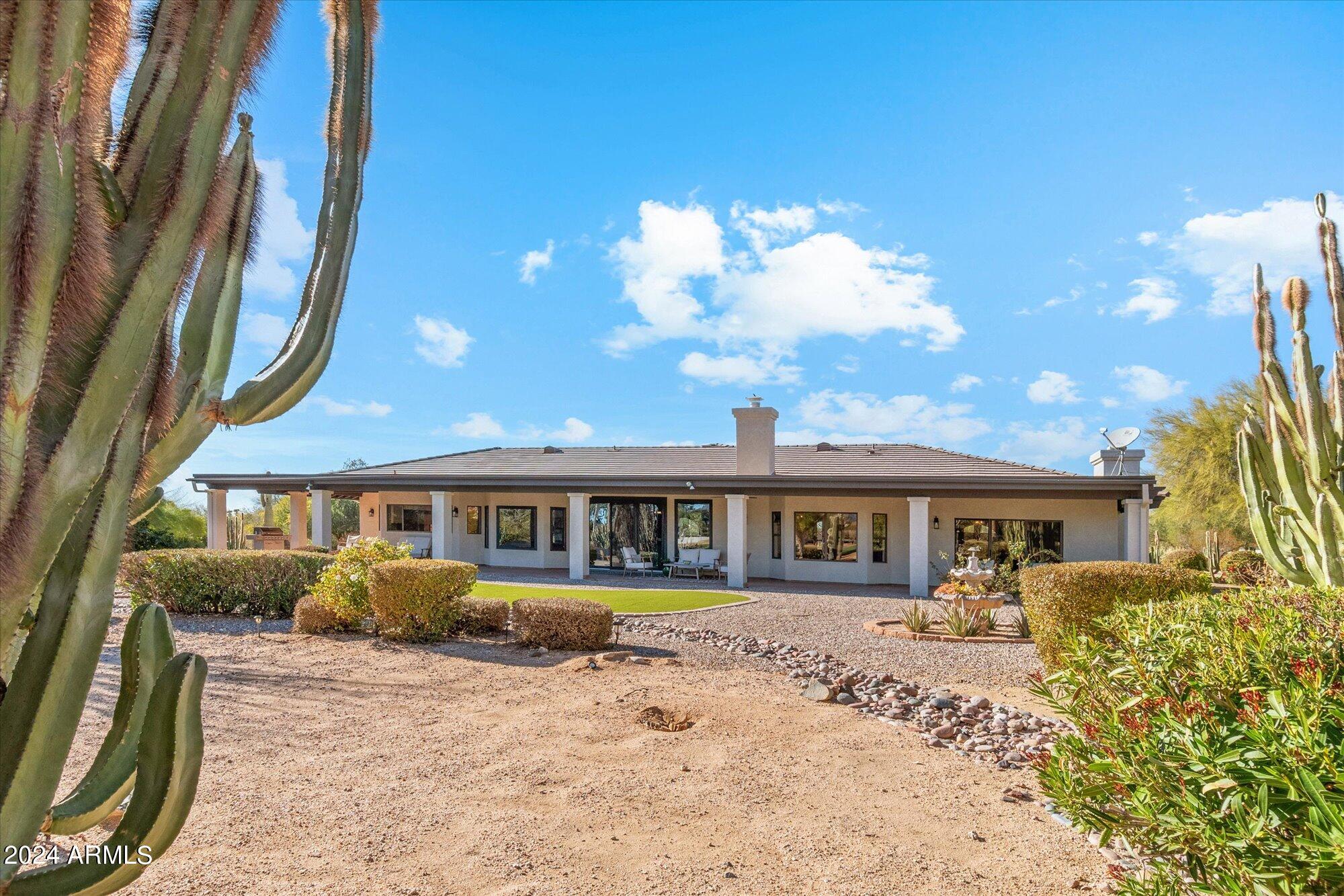 8121 E CONQUISTADORES Drive