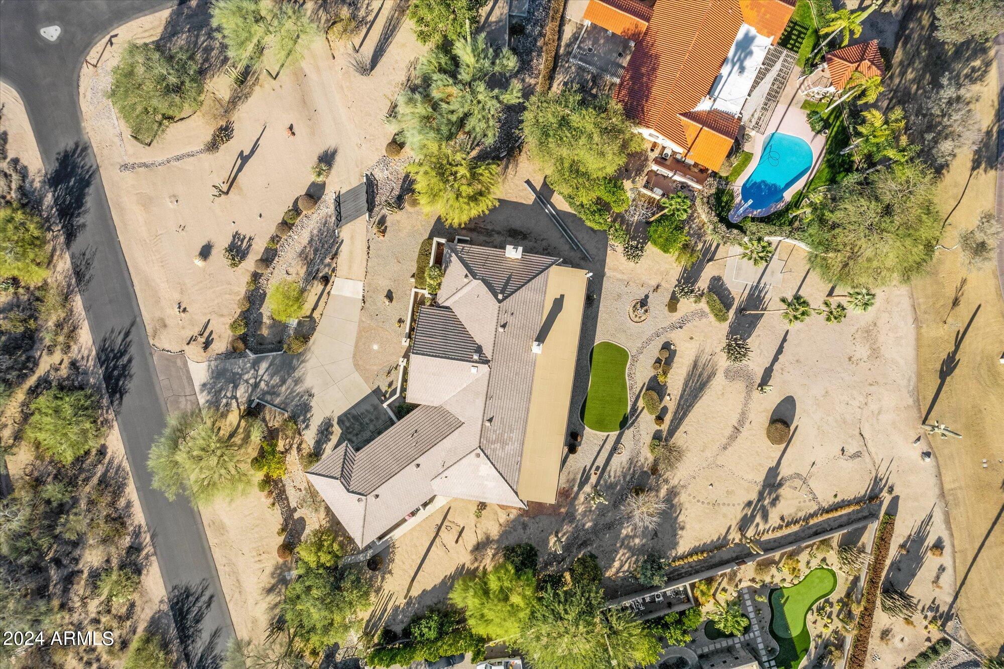 8121 E CONQUISTADORES Drive