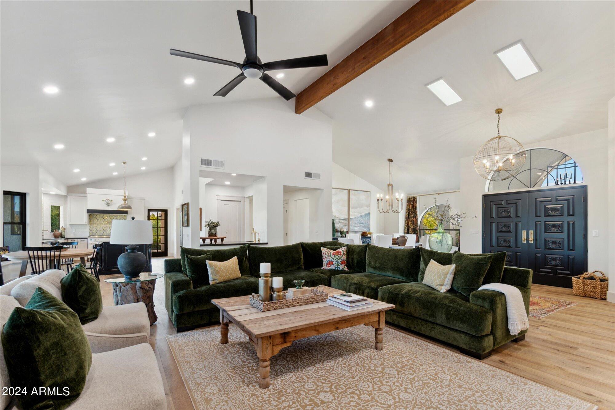 8121 E CONQUISTADORES Drive