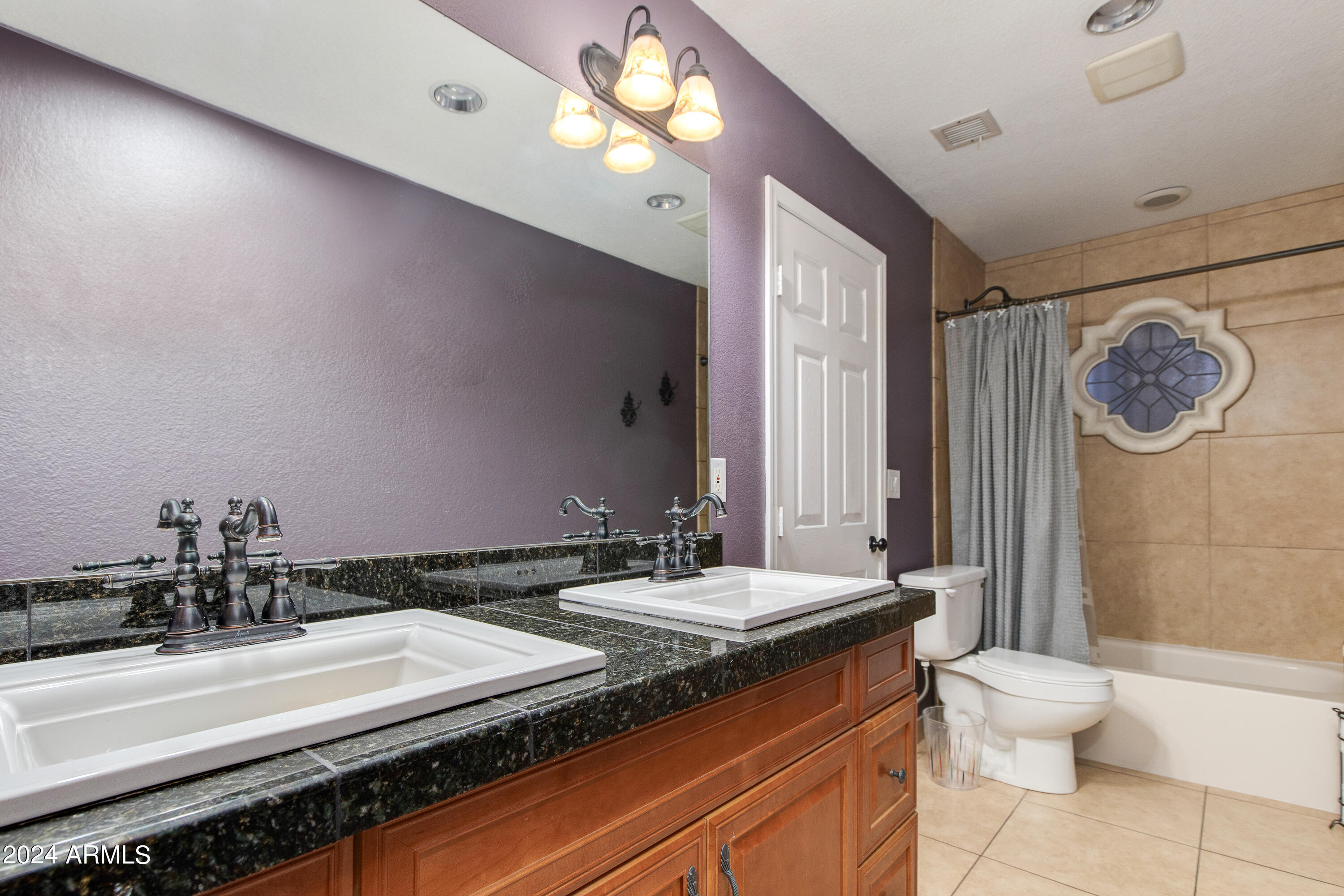 5525 E SANDRA Terrace