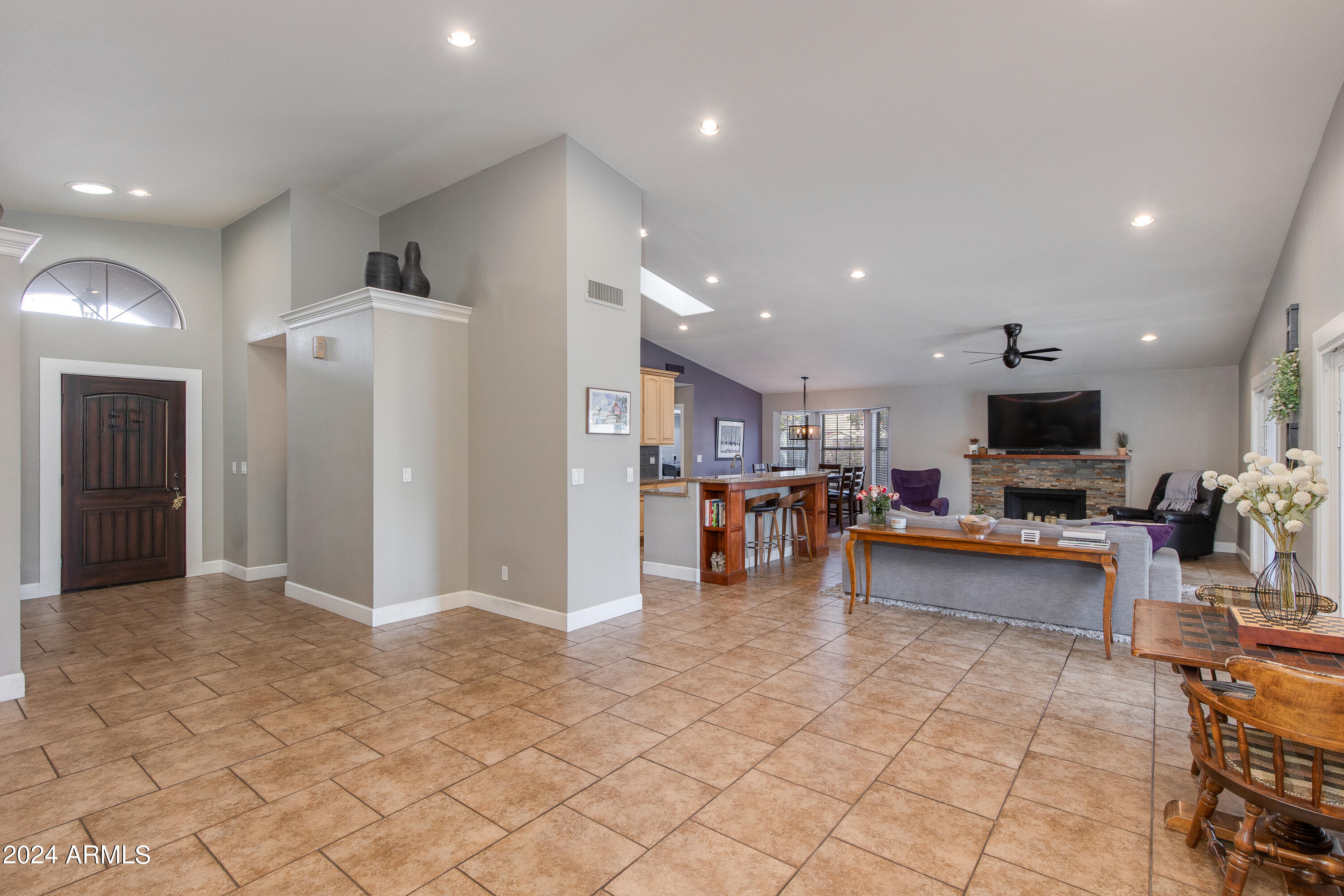 5525 E SANDRA Terrace