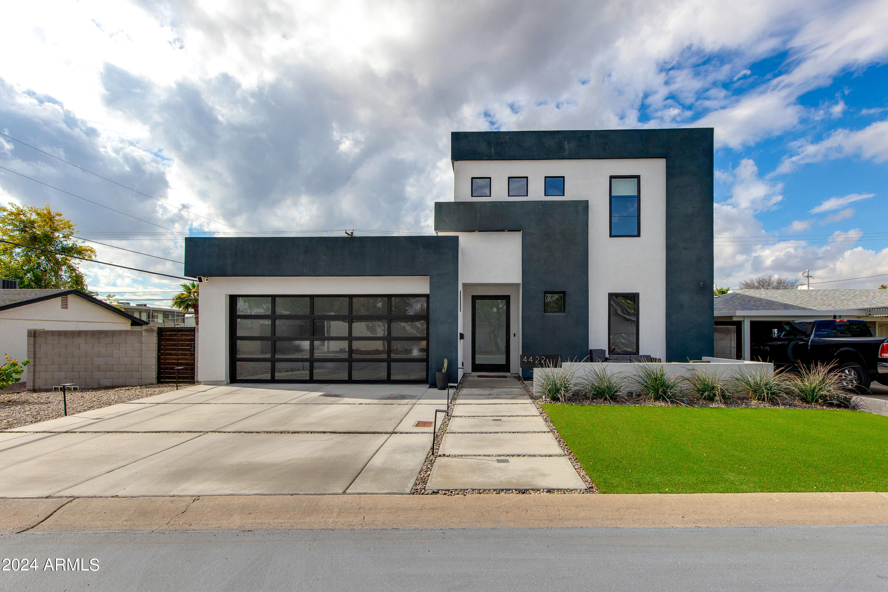 4422 N 41ST Place
