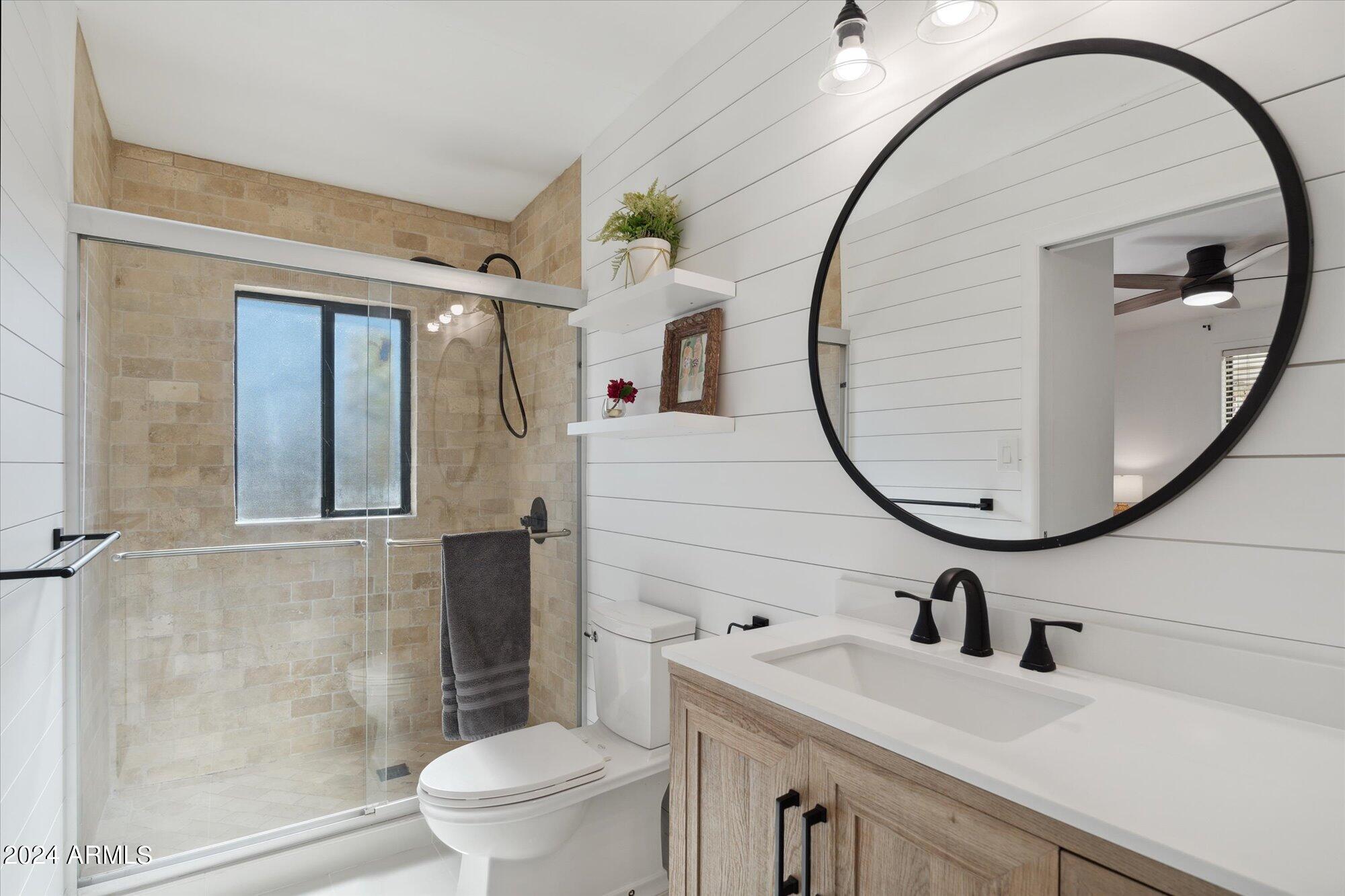 2733 E Clarendon Avenue