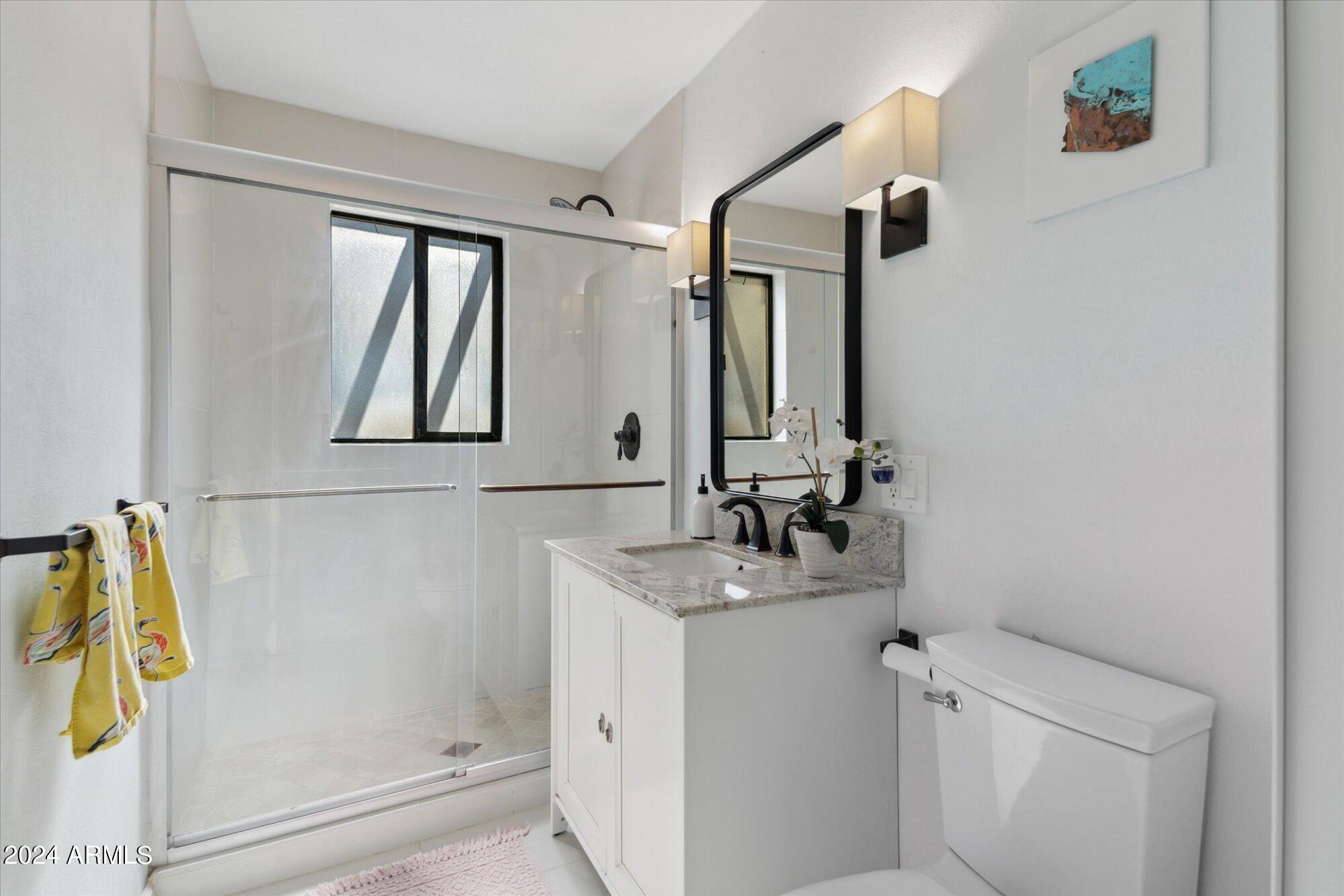 2733 E Clarendon Avenue