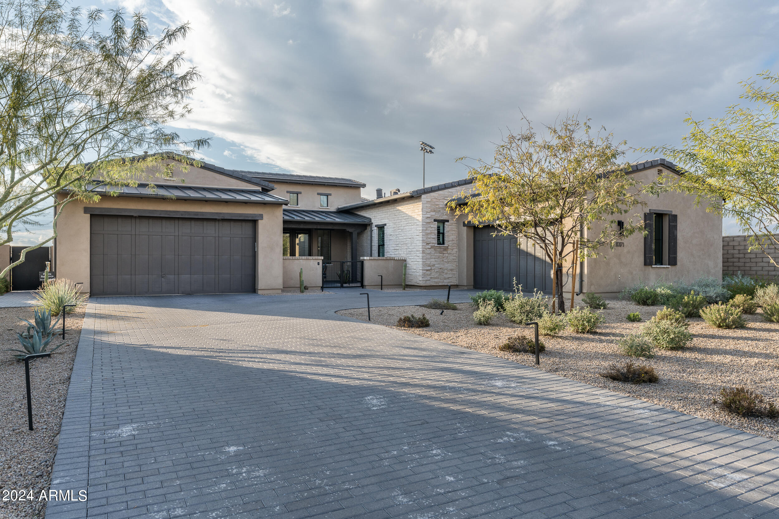 10171 E CAMELOT Court