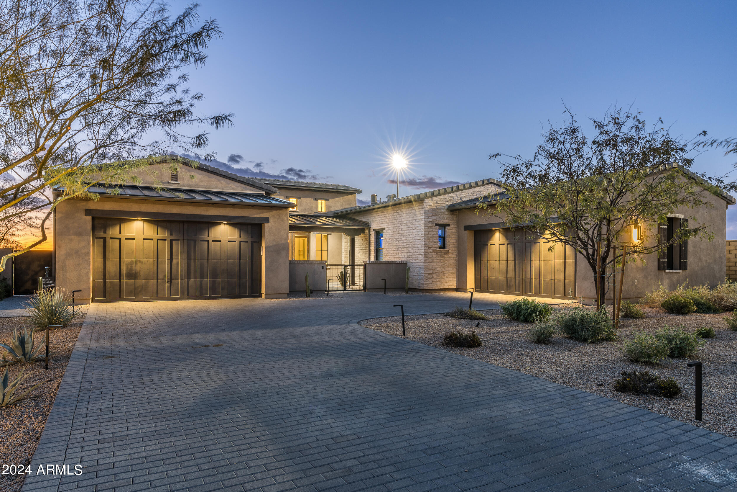 10171 E CAMELOT Court