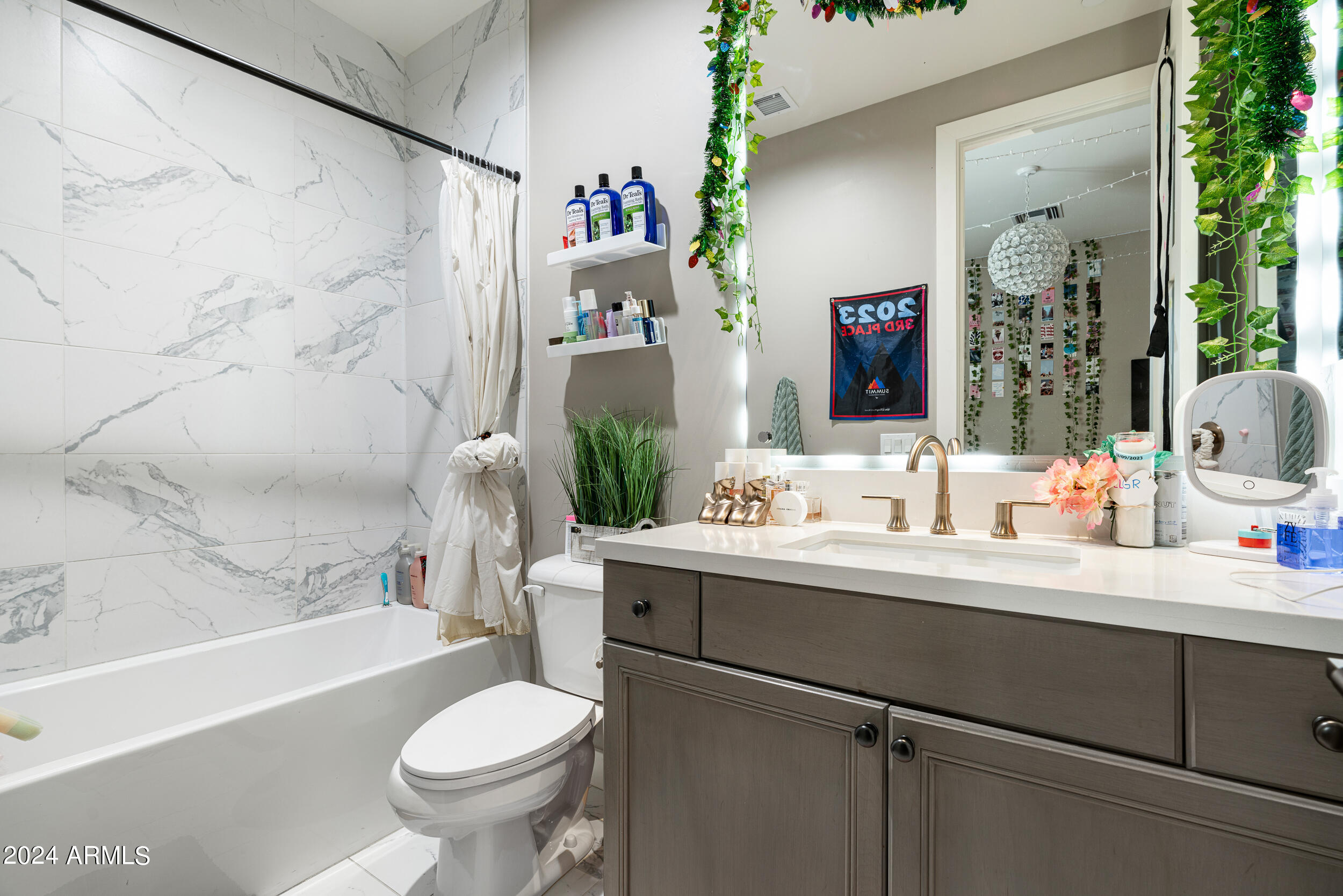 10171 E CAMELOT Court