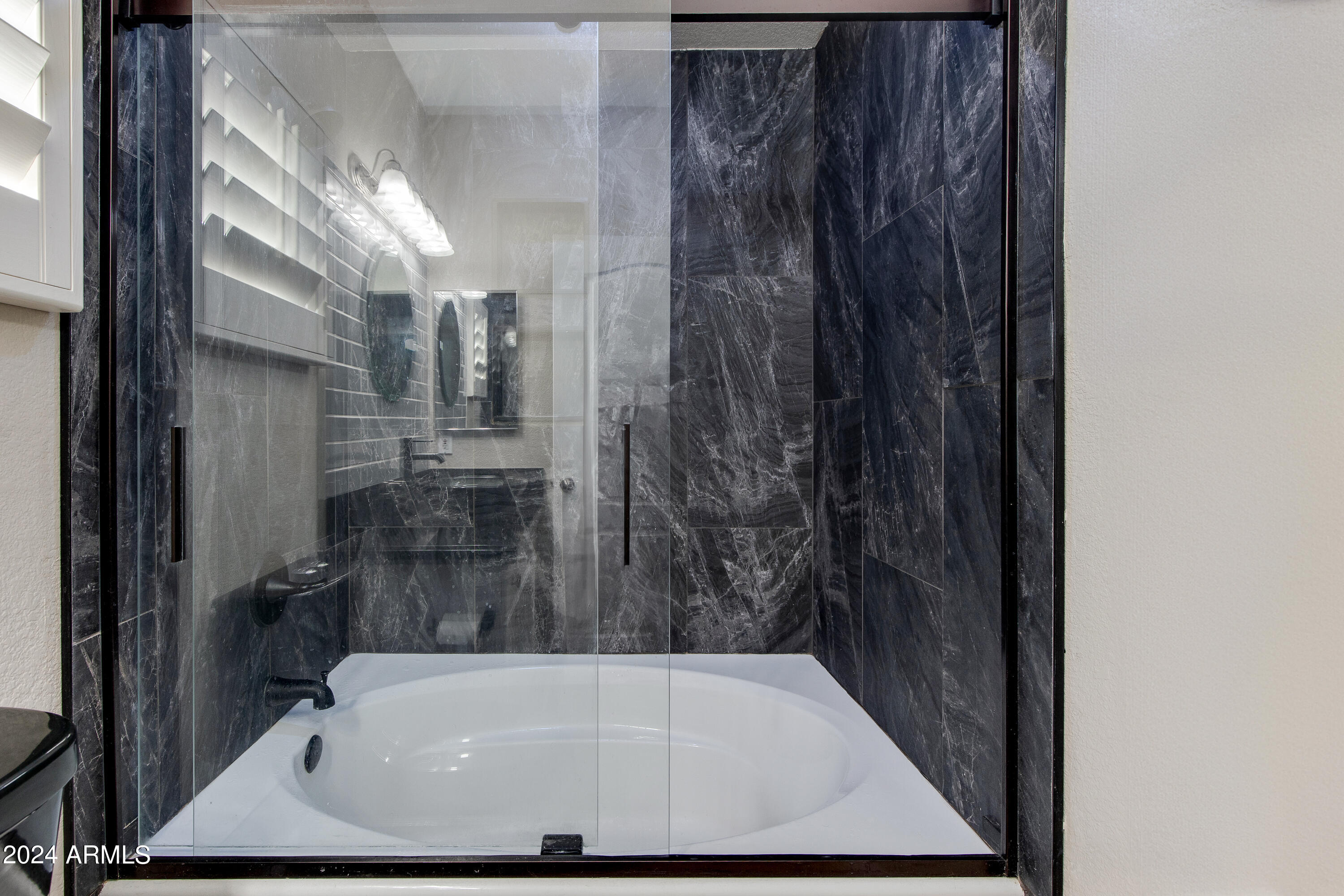 1411 E ORANGEWOOD Avenue, 108