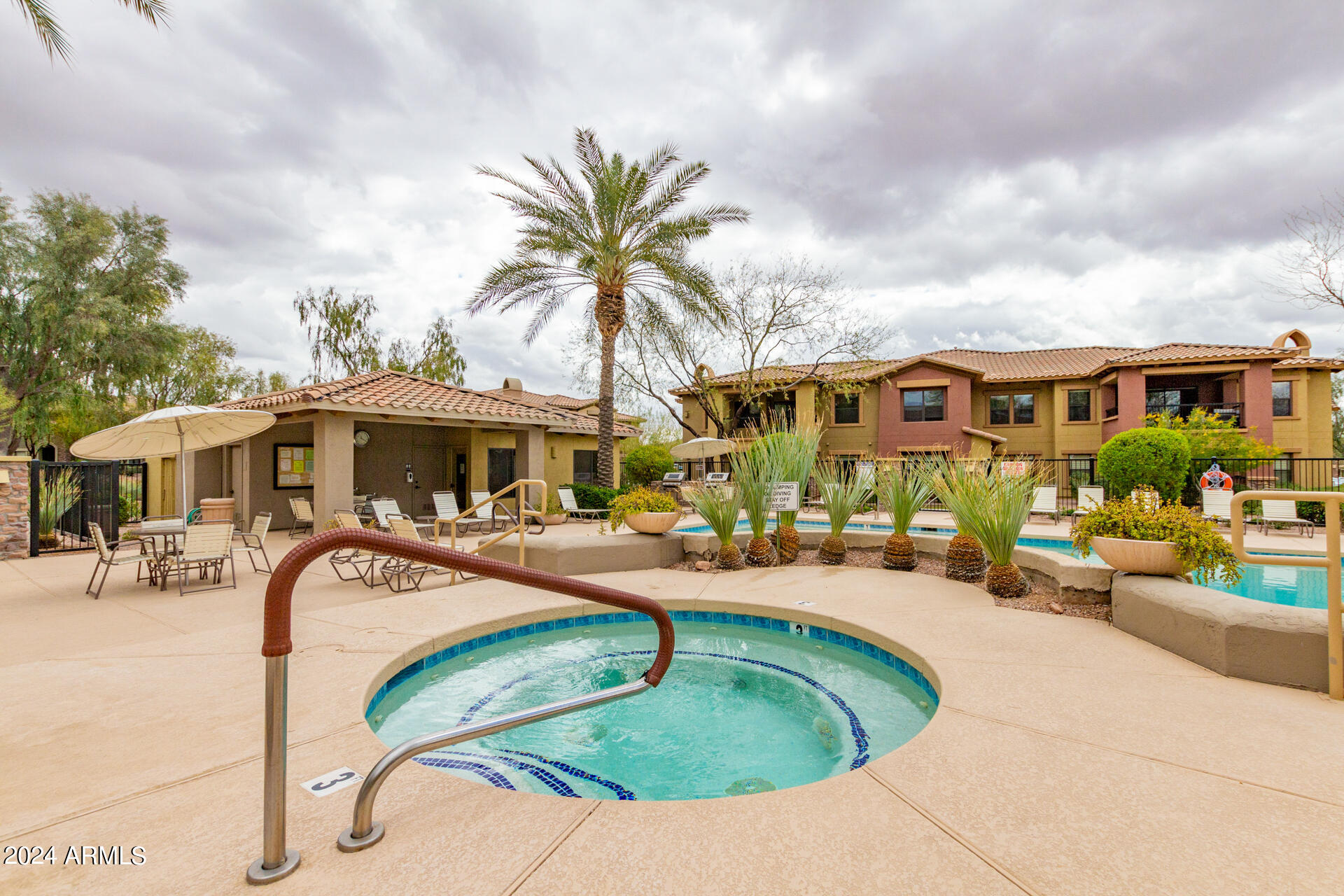 21320 N 56TH Street, 2152