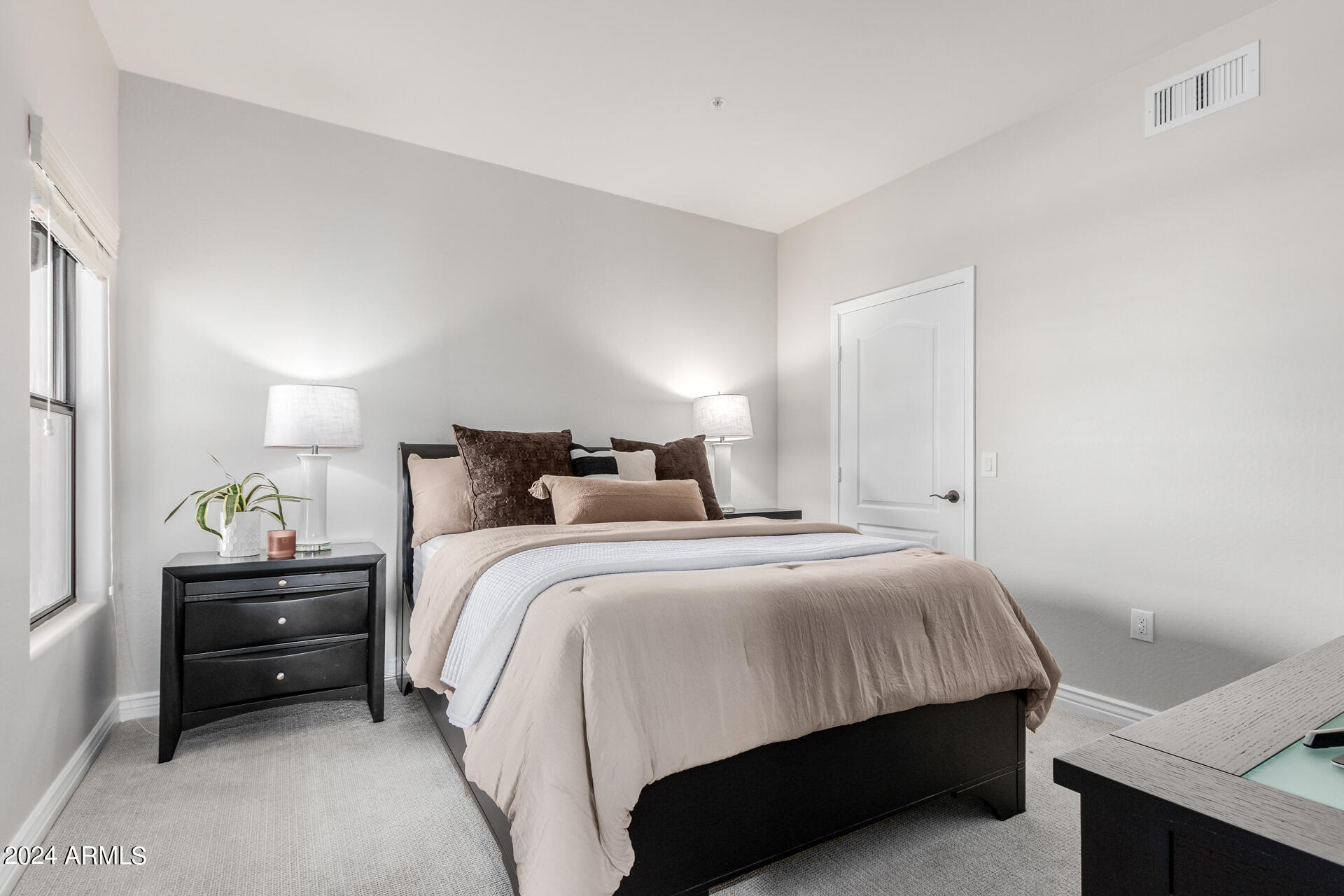 21320 N 56TH Street, 2152