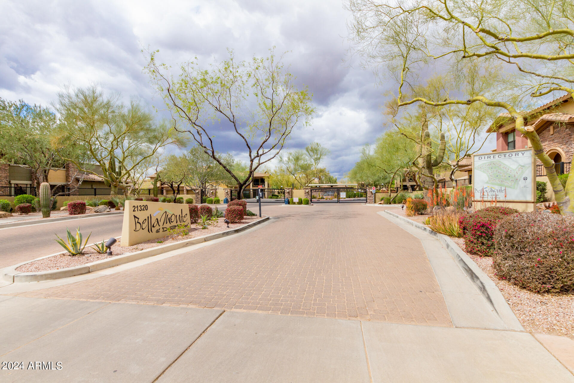 21320 N 56TH Street, 2152