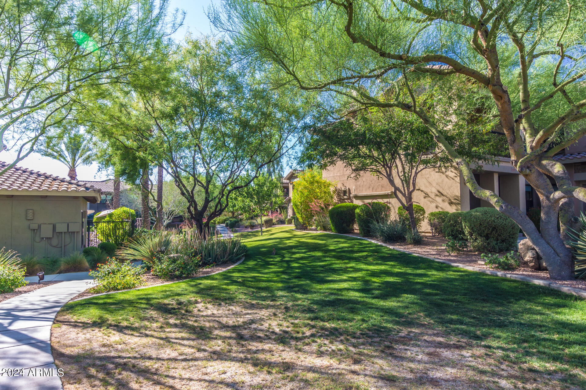 21320 N 56TH Street, 2152