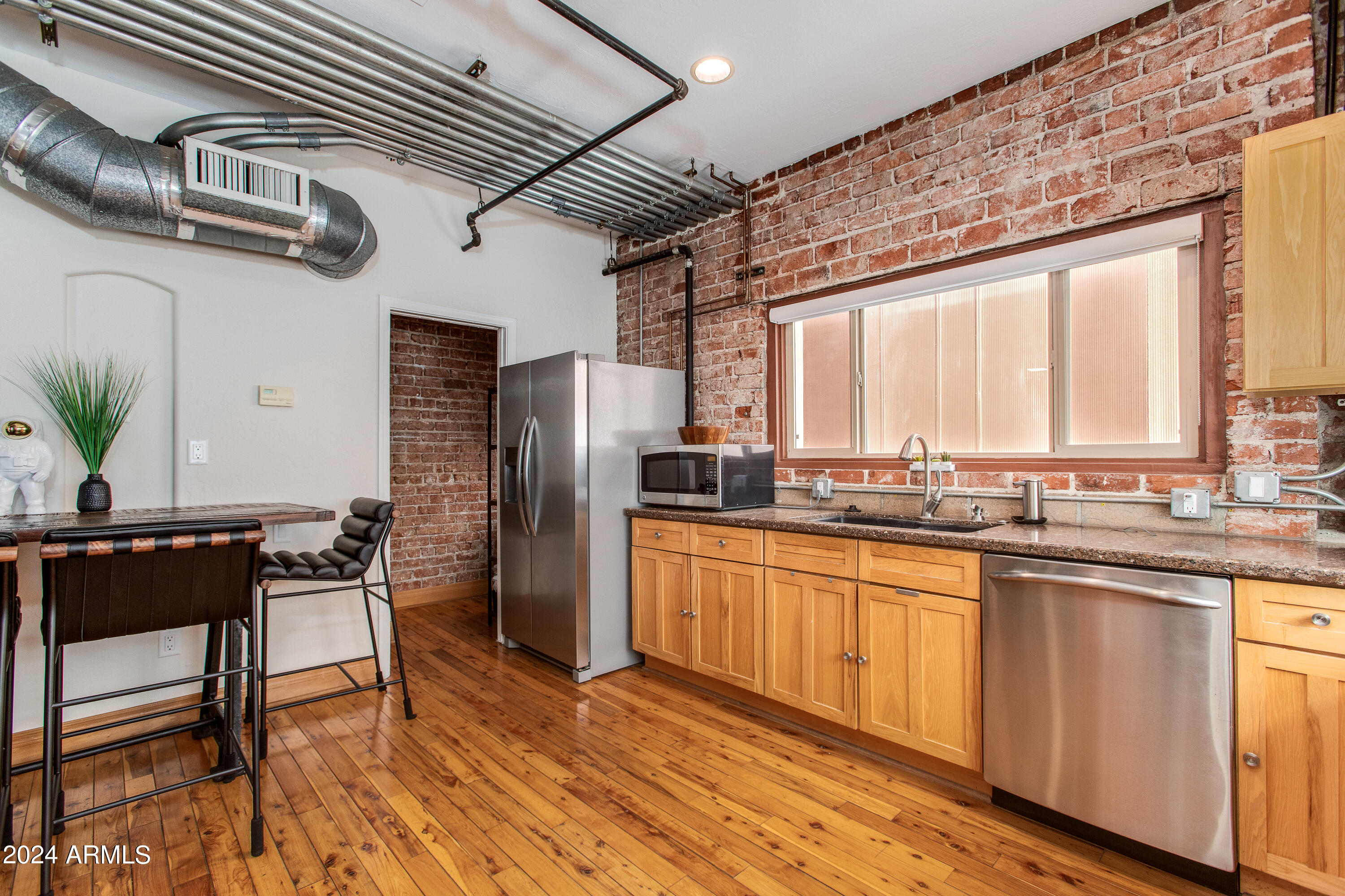 387 N 2ND Avenue, G2