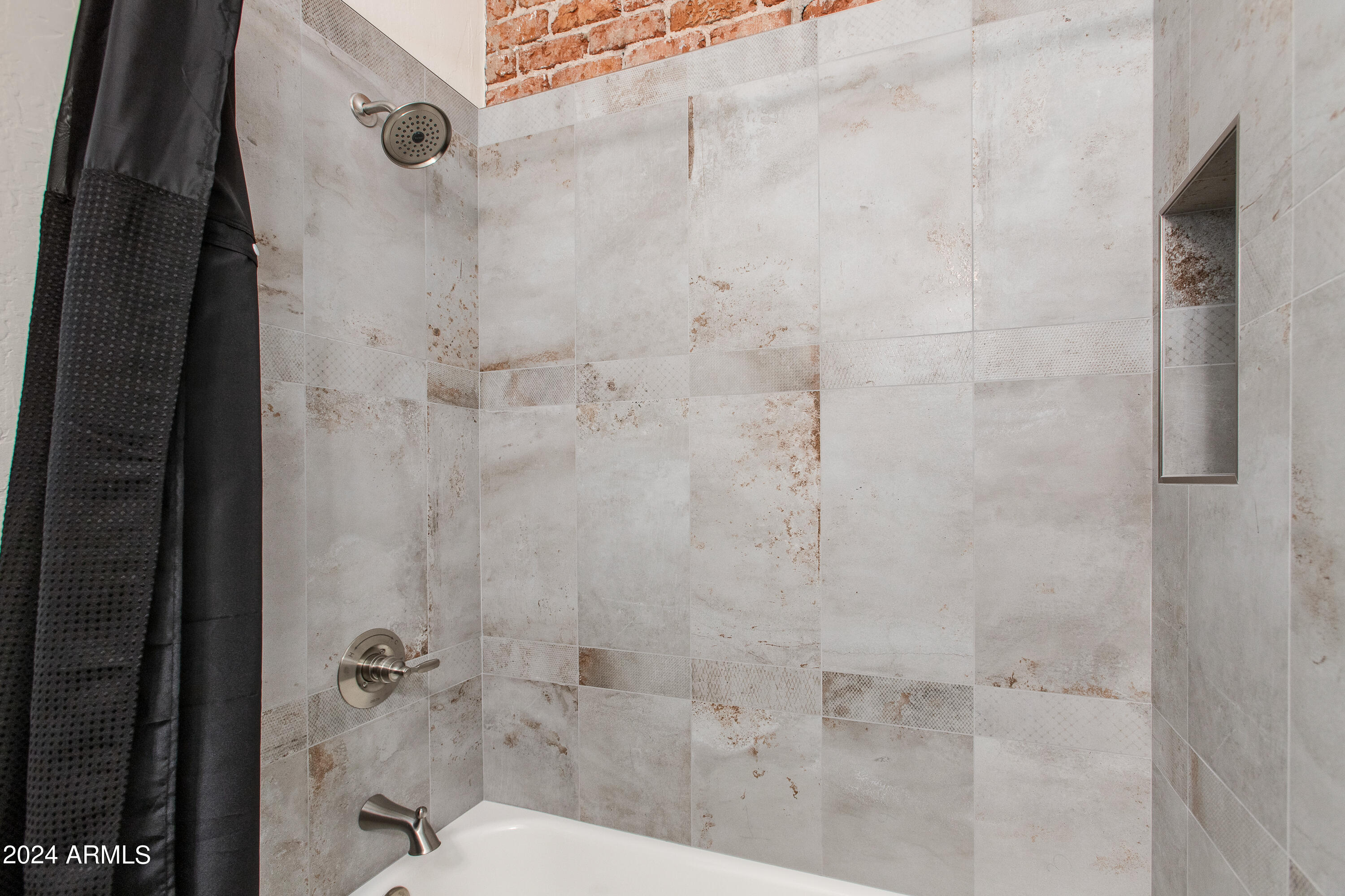 387 N 2ND Avenue, G2