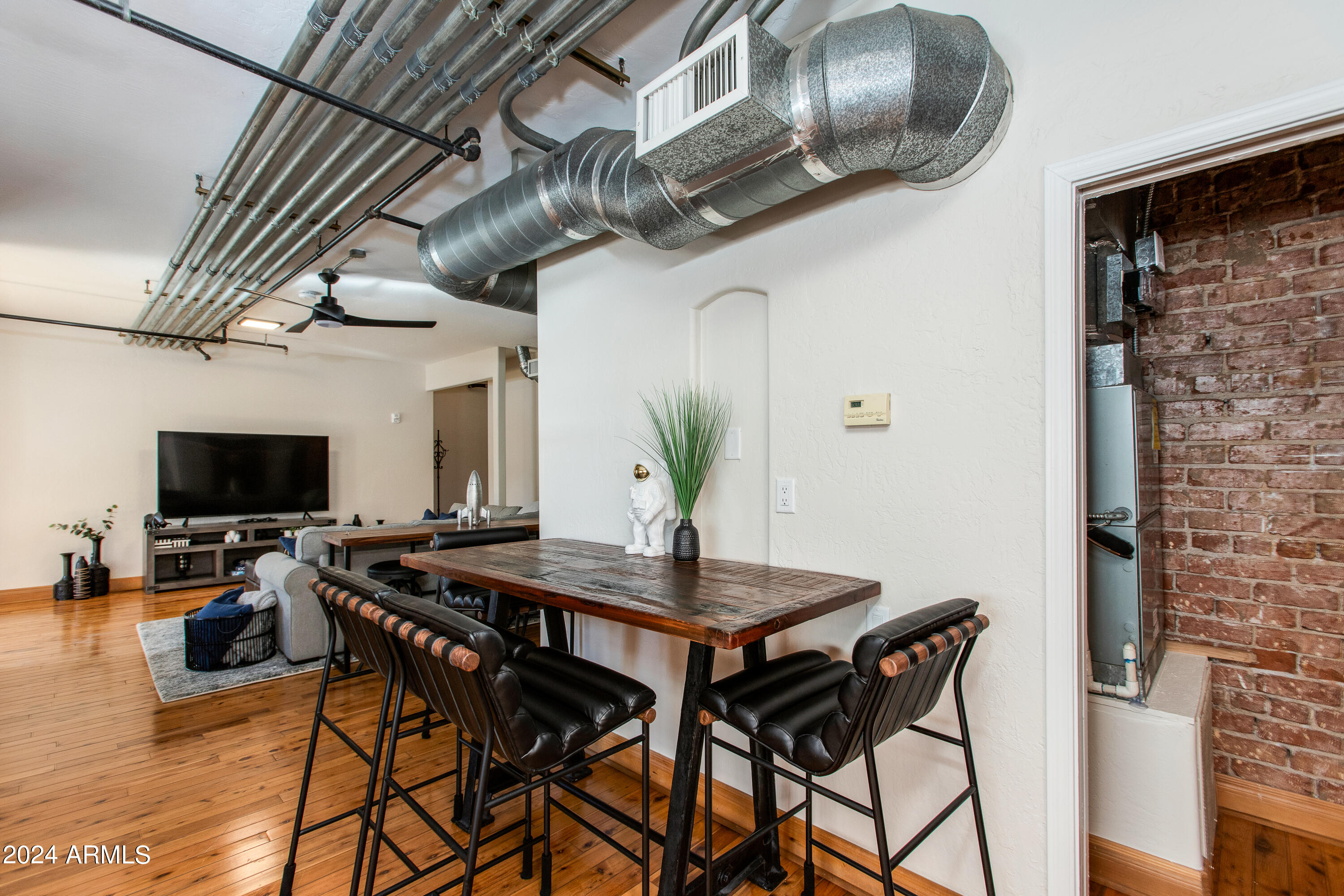 387 N 2ND Avenue, G2