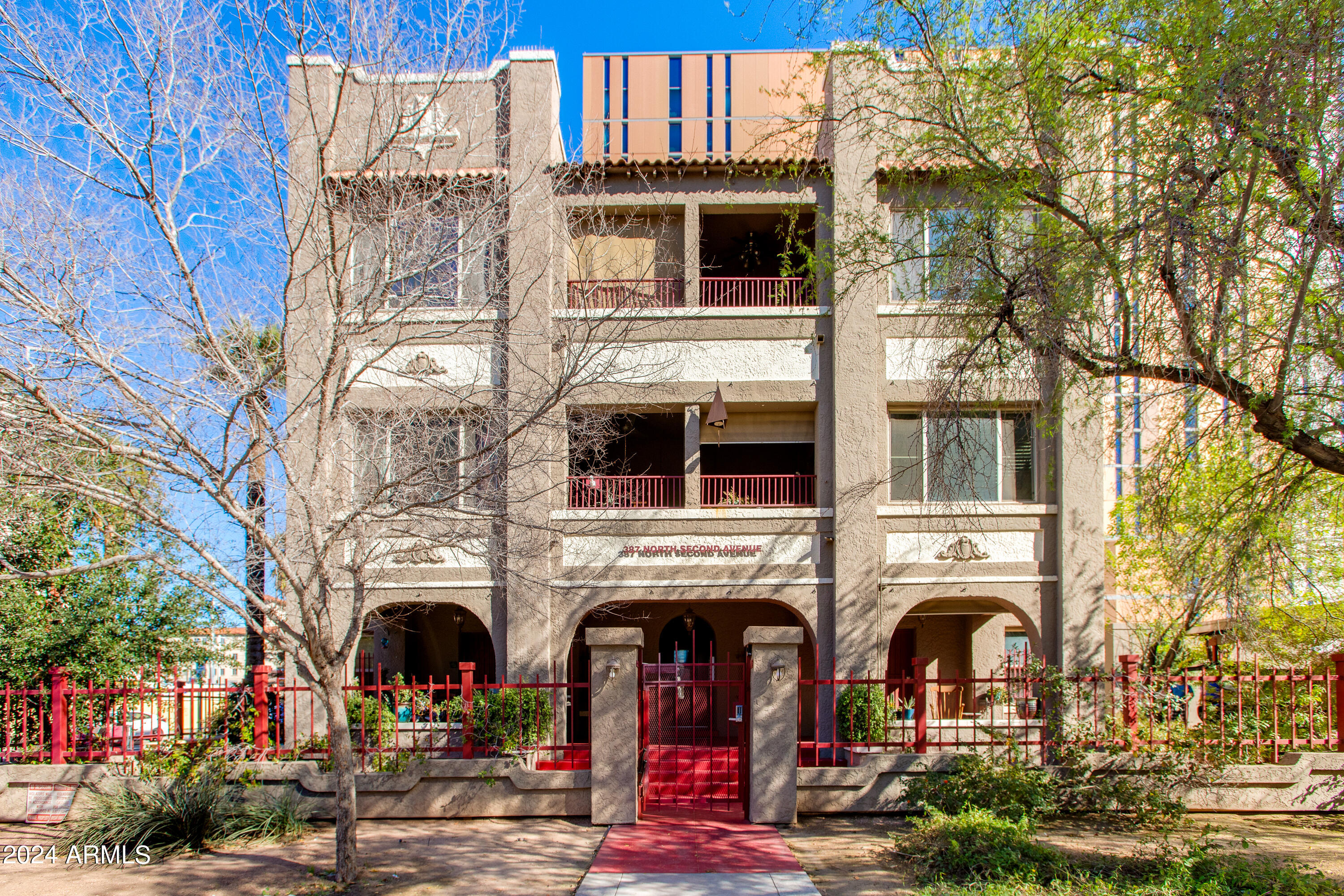 387 N 2ND Avenue, G2