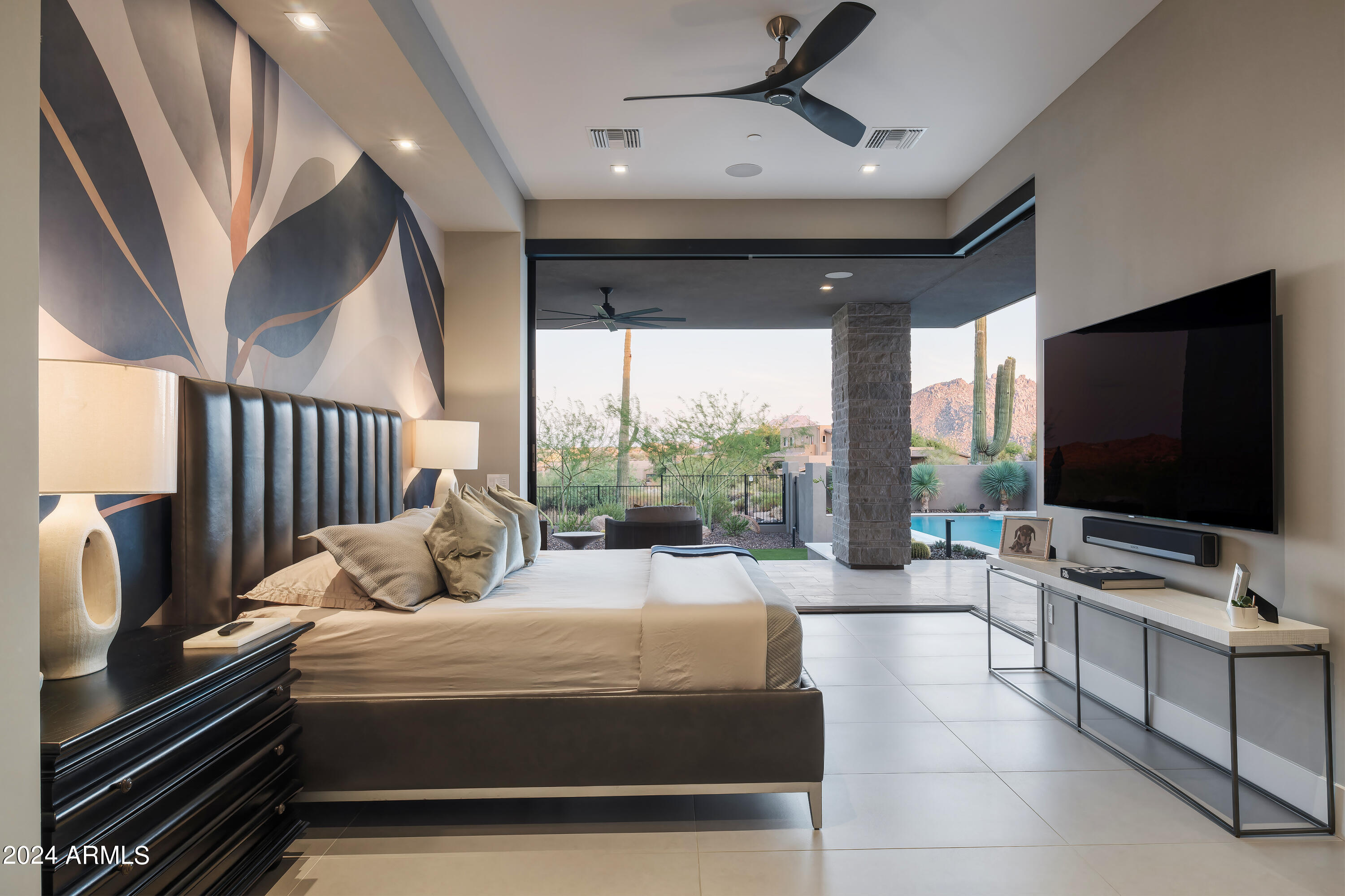 10617 E GREYTHORN Drive