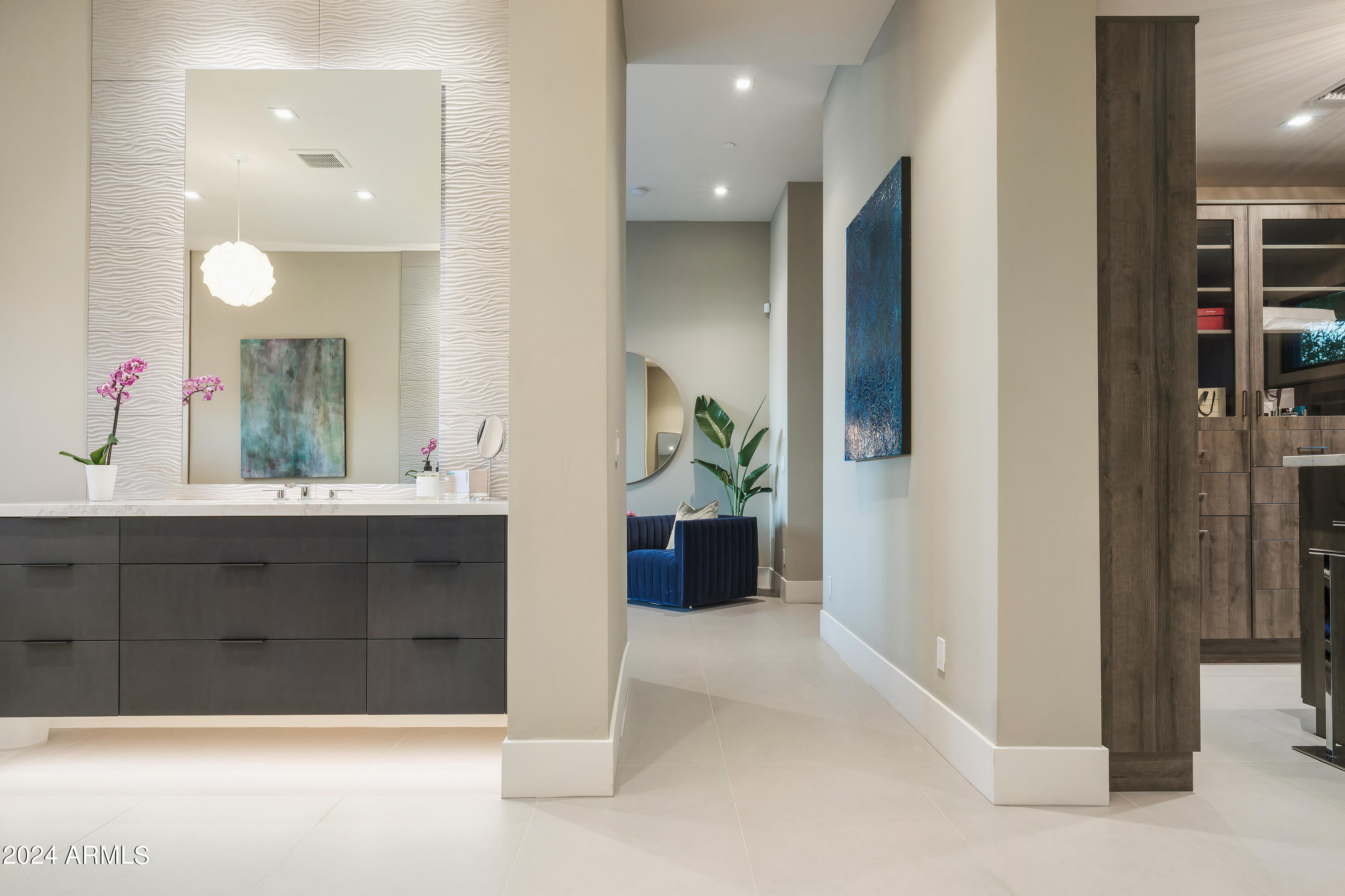 10617 E GREYTHORN Drive