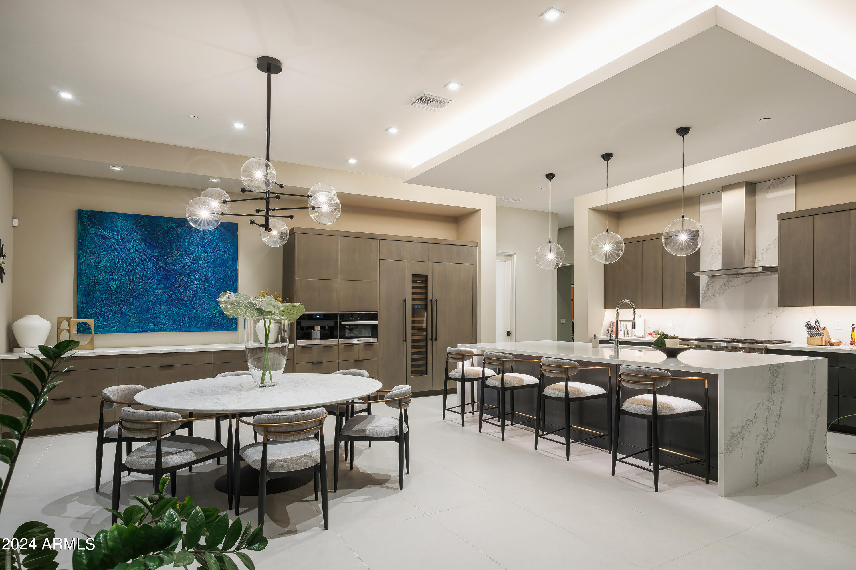 10617 E GREYTHORN Drive