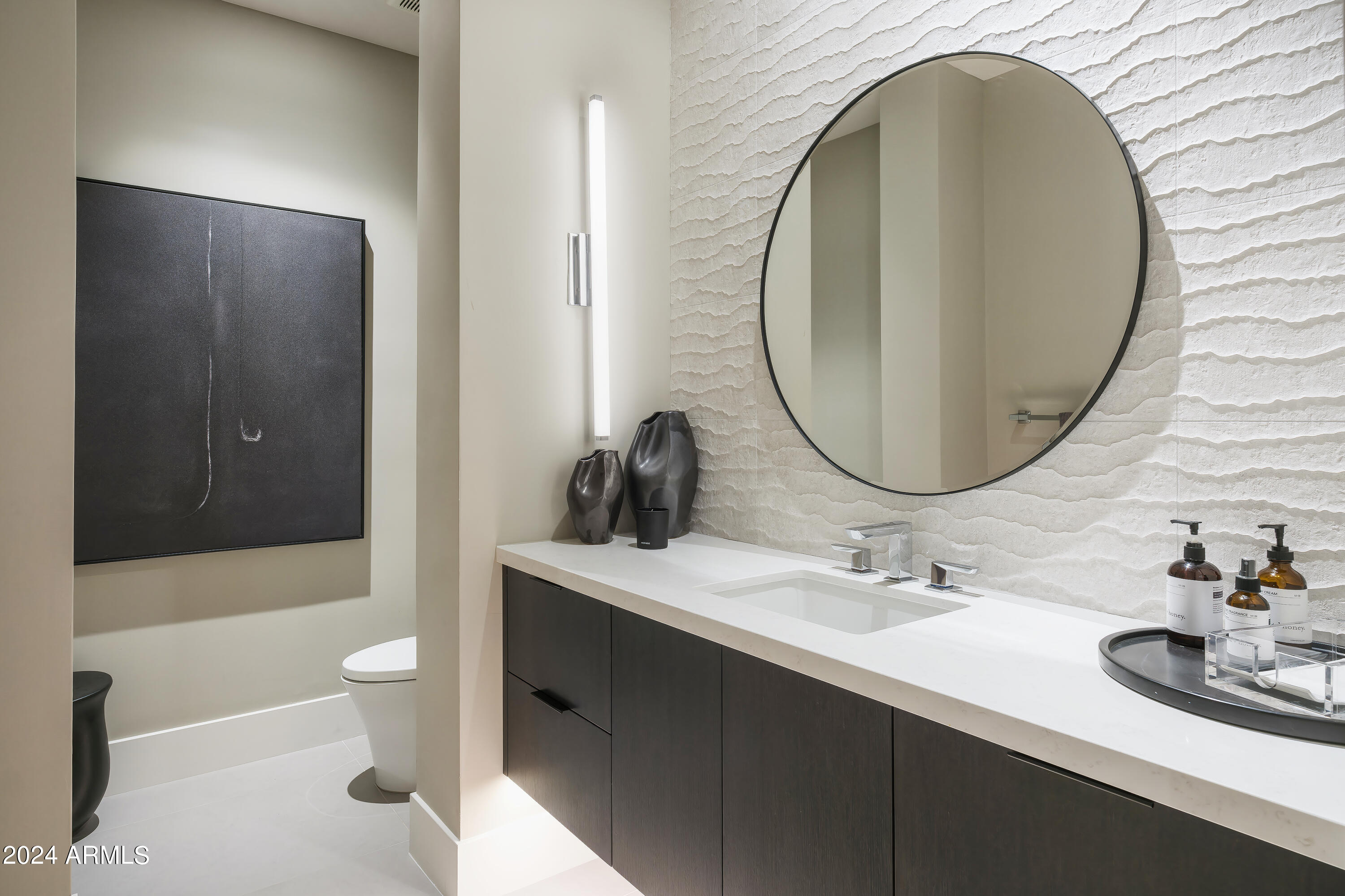 10617 E GREYTHORN Drive