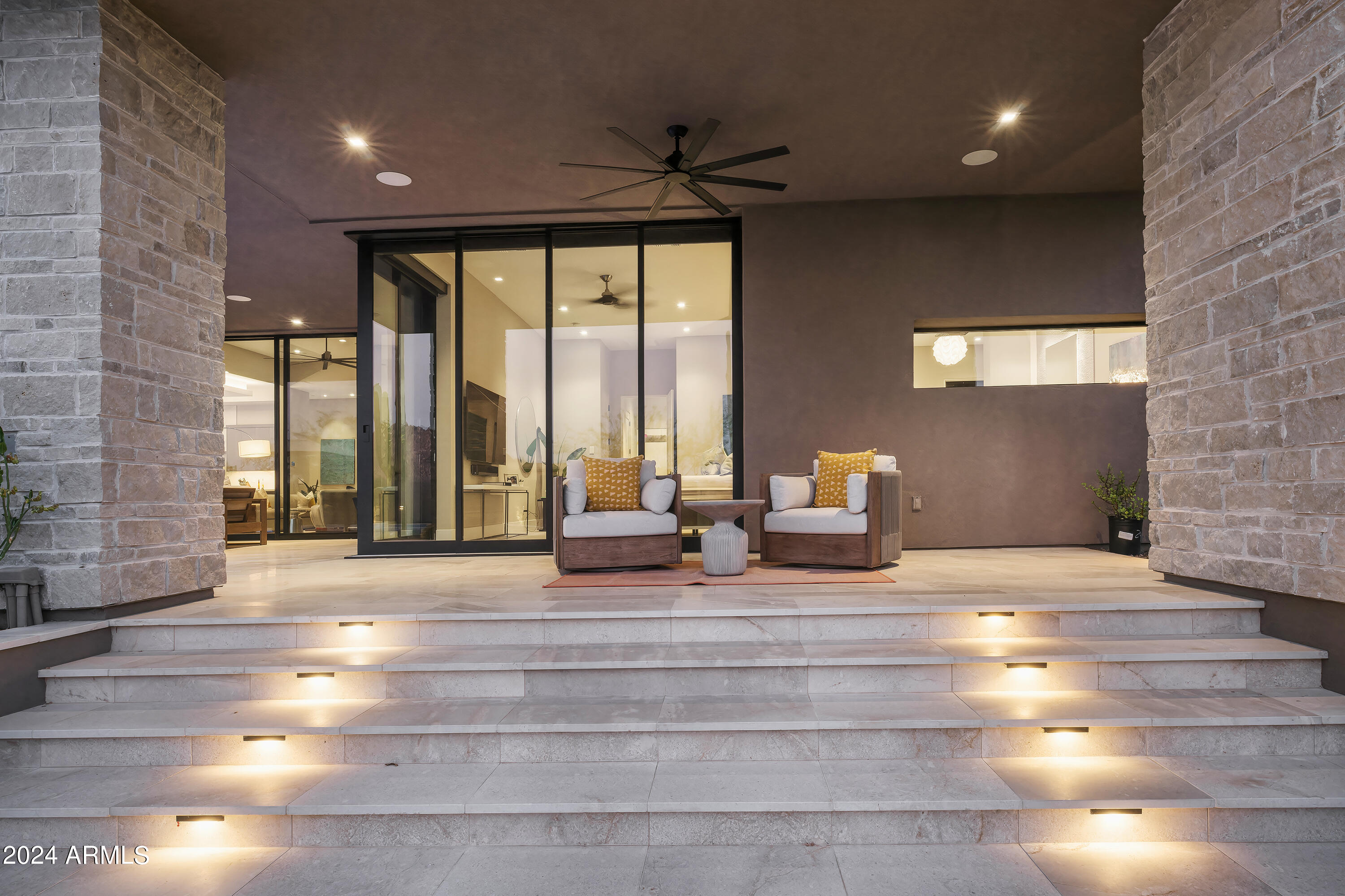 10617 E GREYTHORN Drive