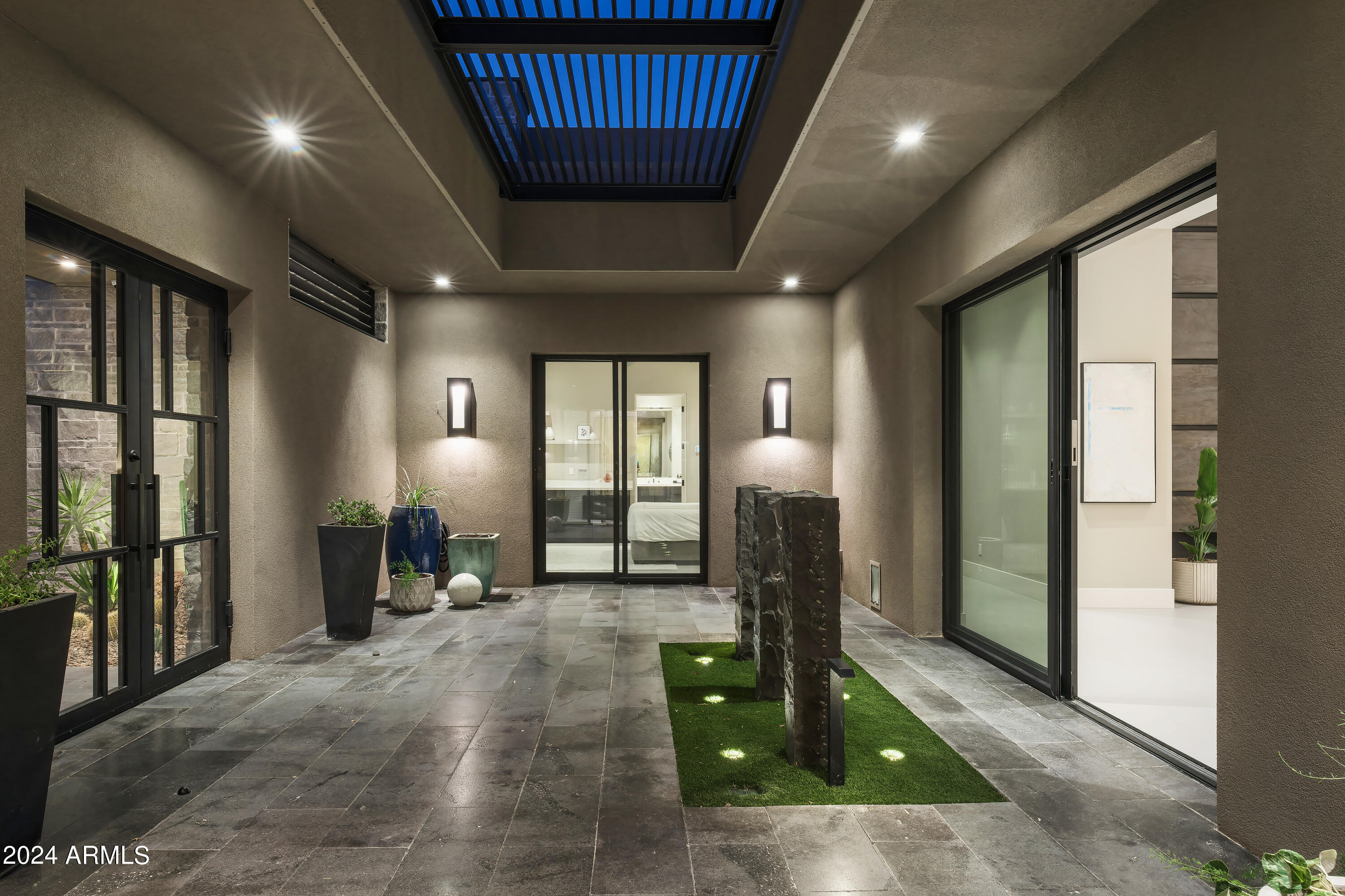 10617 E GREYTHORN Drive