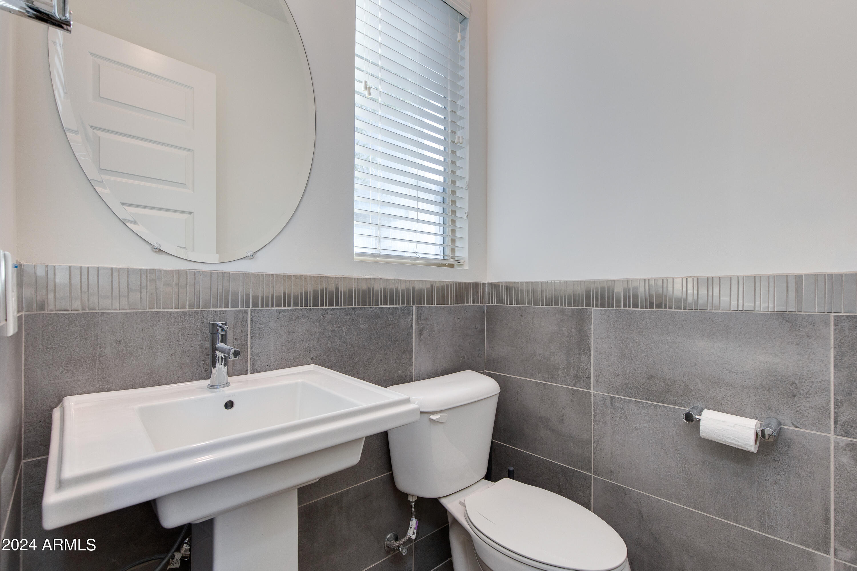 3510 N MILLER Road, 1001