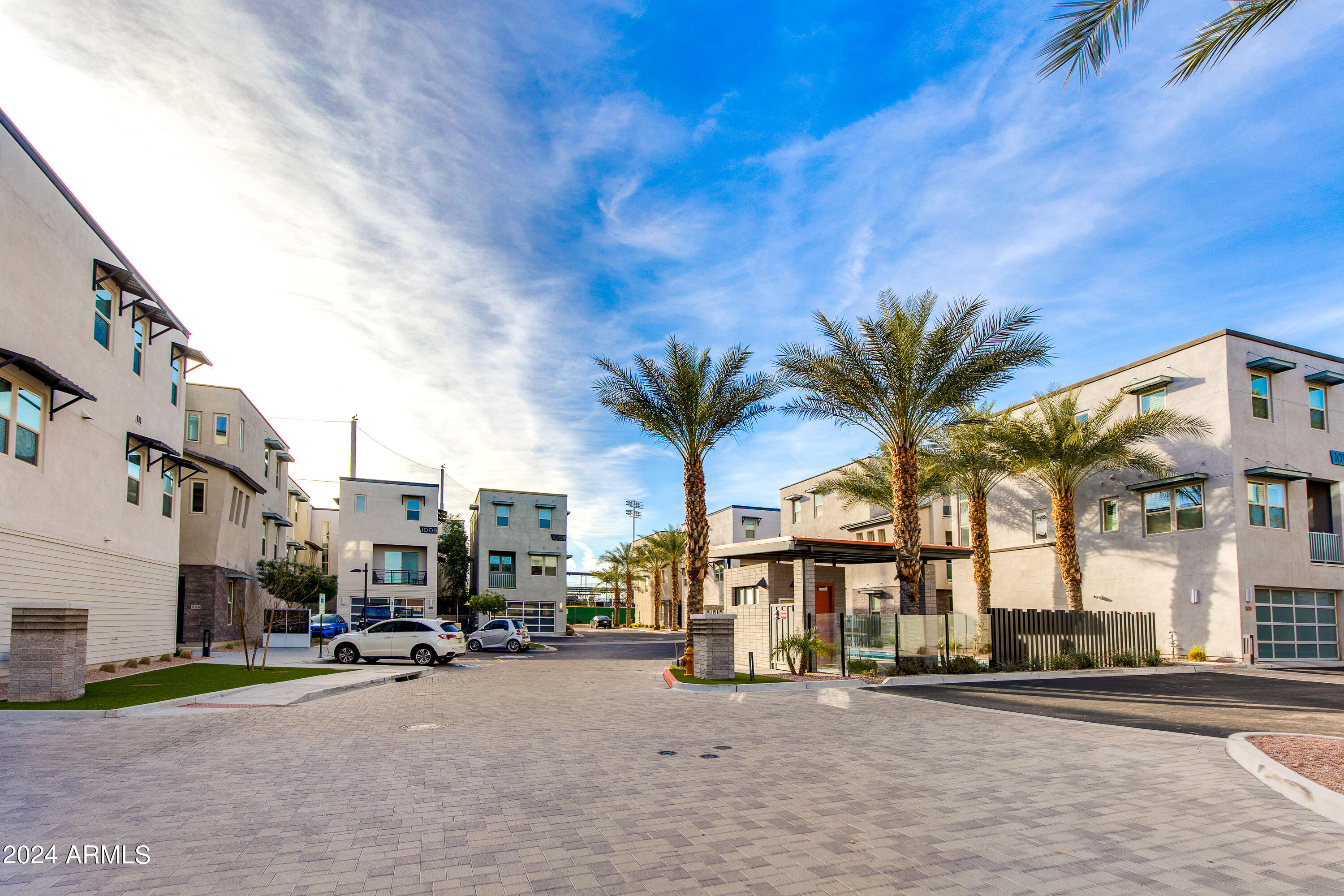 3510 N MILLER Road, 1001