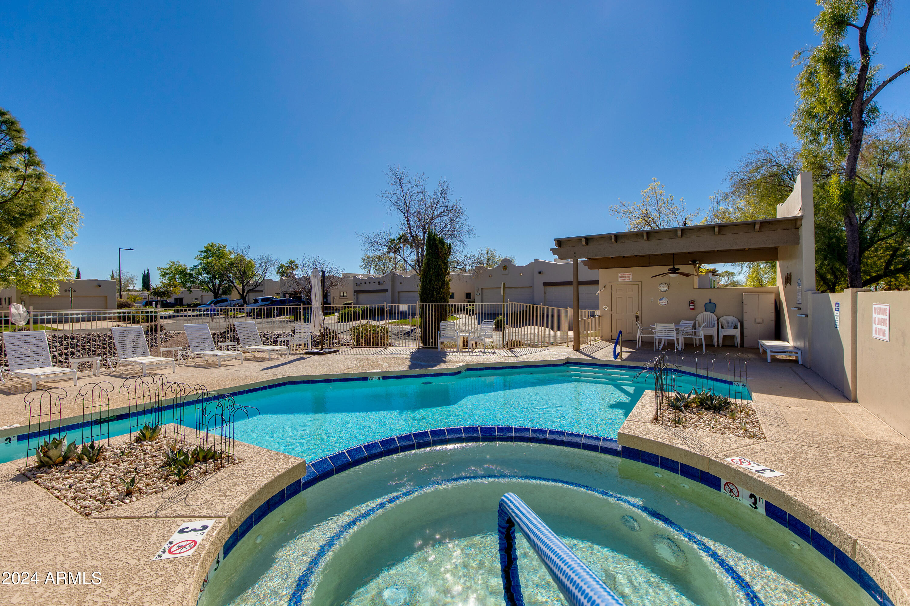 5445 E MCKELLIPS Road, 13