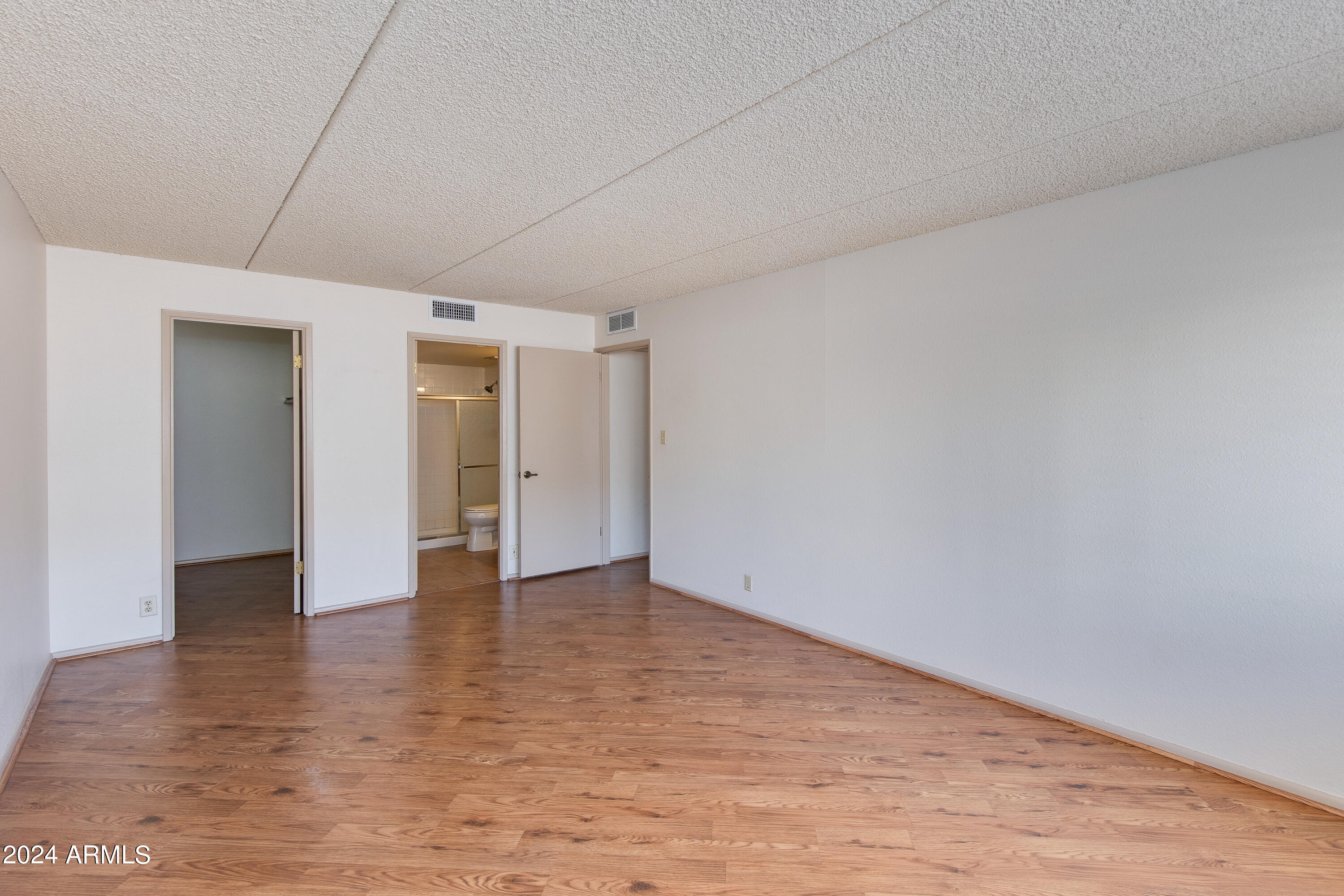 7920 E CAMELBACK Road, 101