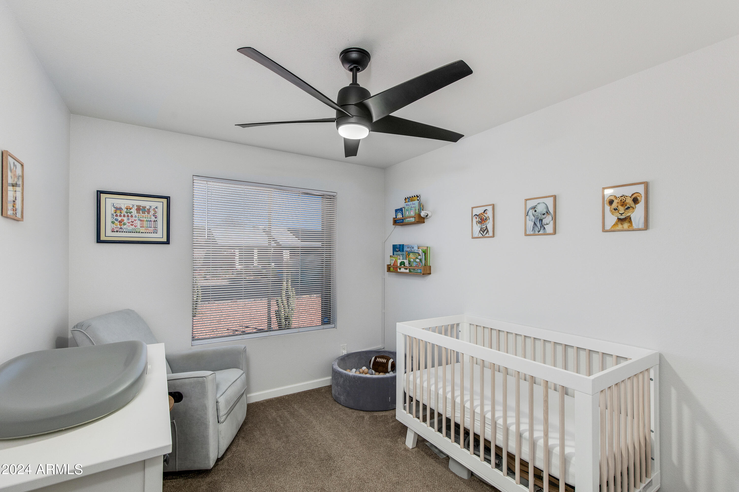 2739 W CHARLESTON Avenue