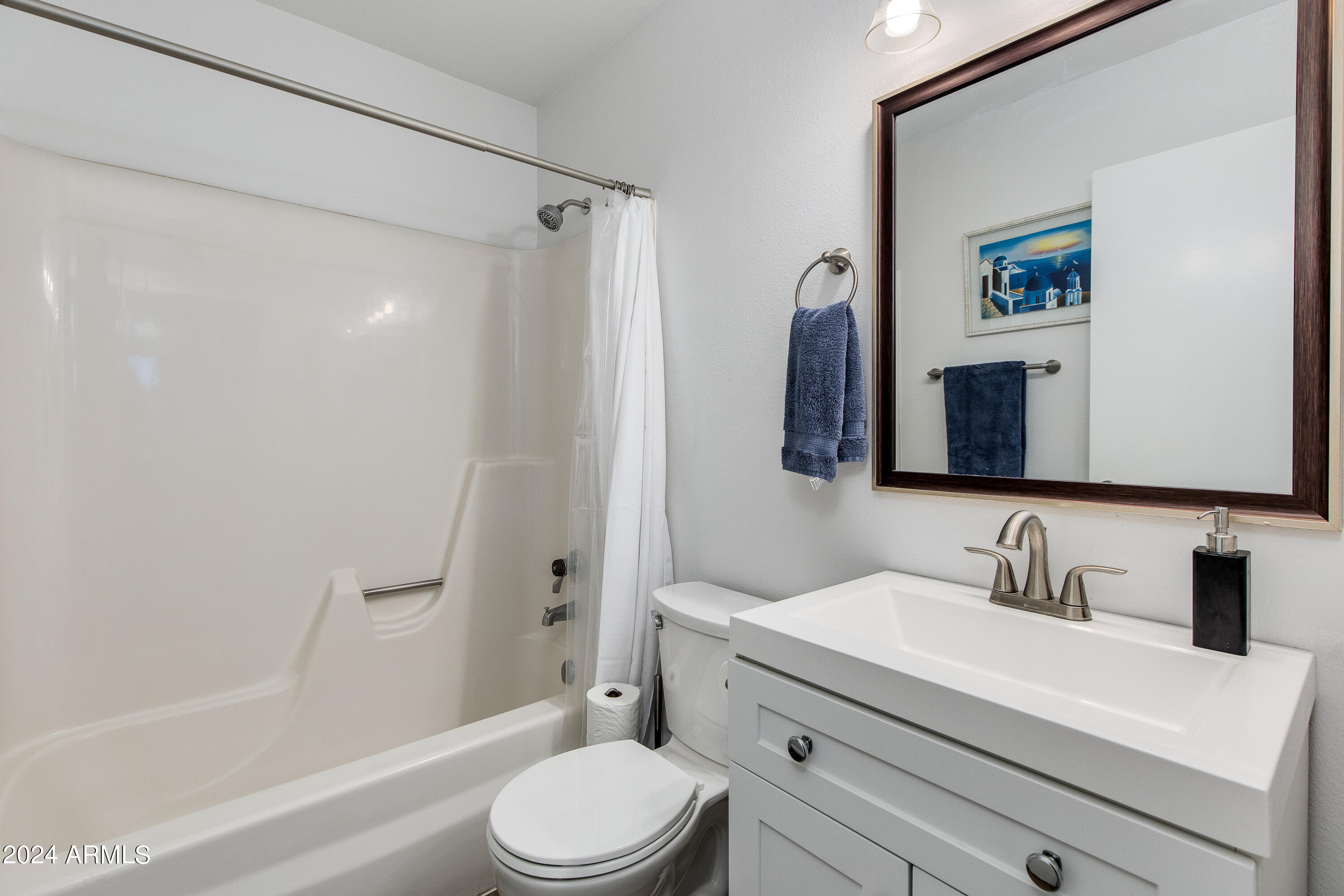 2739 W CHARLESTON Avenue