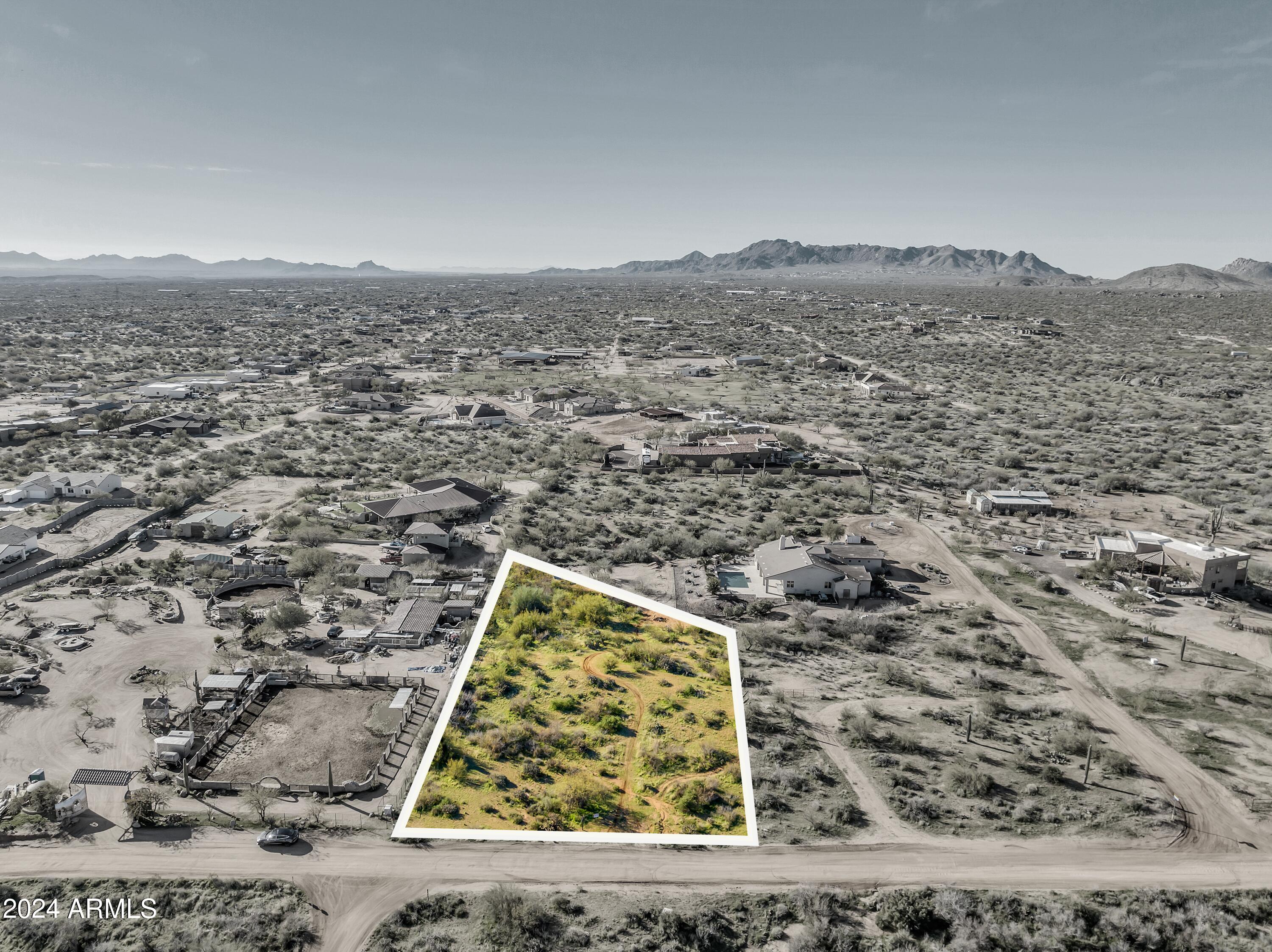 13813 E WESTLAND Road _