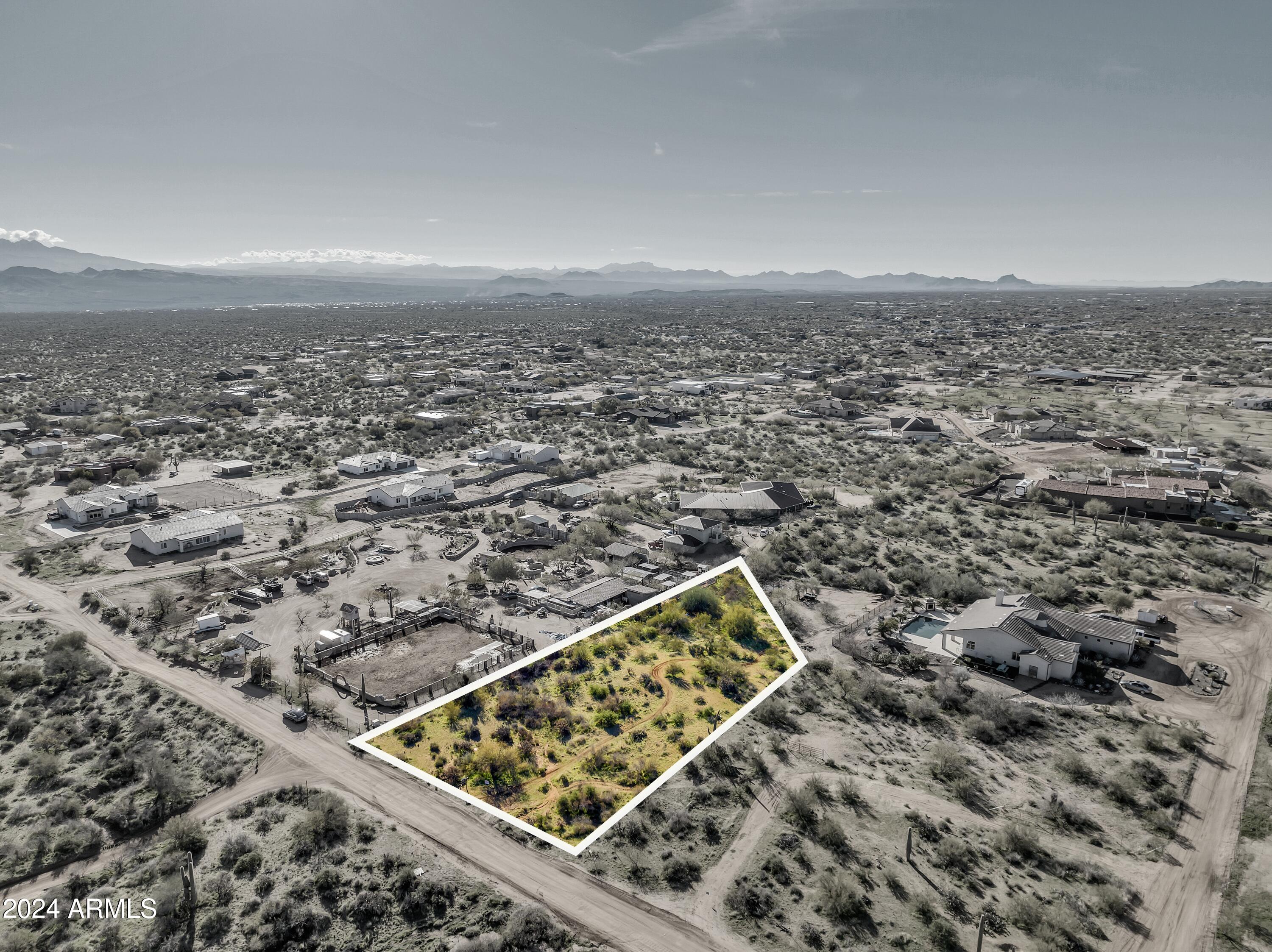 13813 E WESTLAND Road _