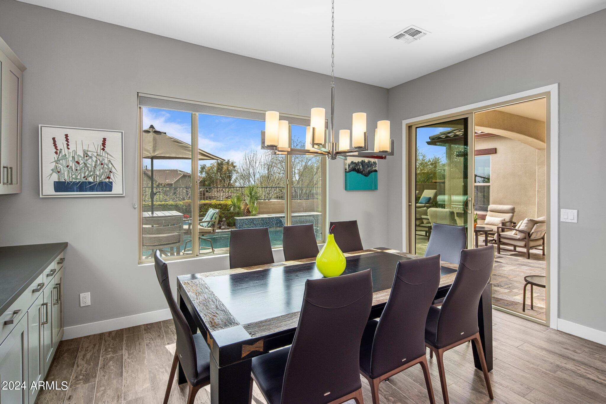 3103 E CAT BALUE Drive