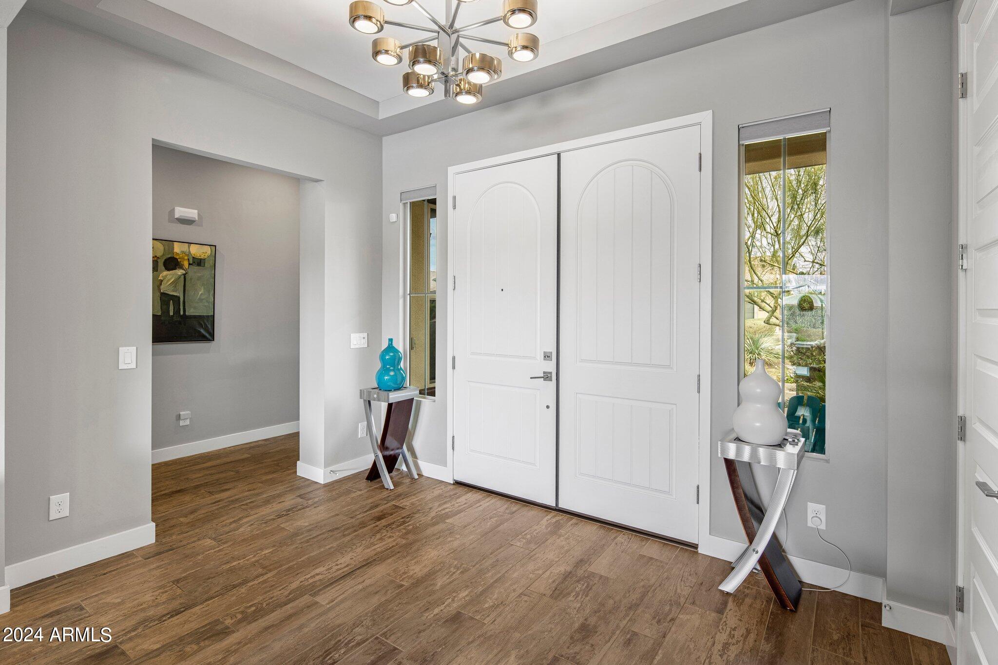 3103 E CAT BALUE Drive