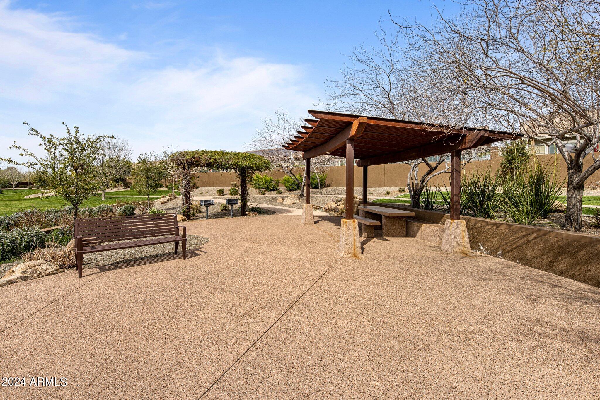 3103 E CAT BALUE Drive