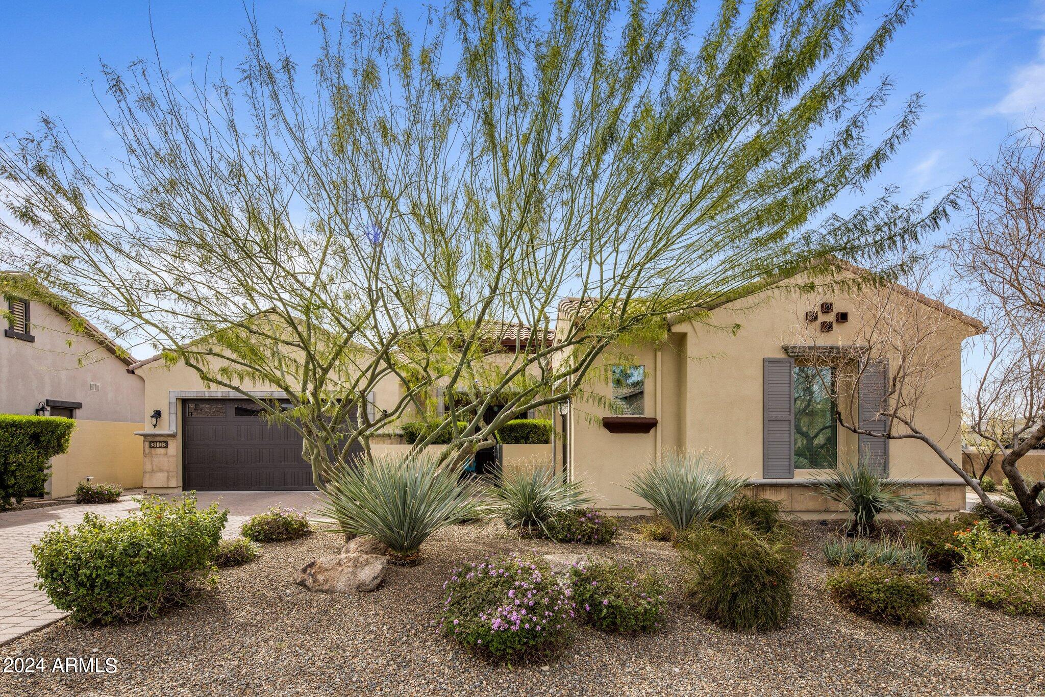 3103 E CAT BALUE Drive