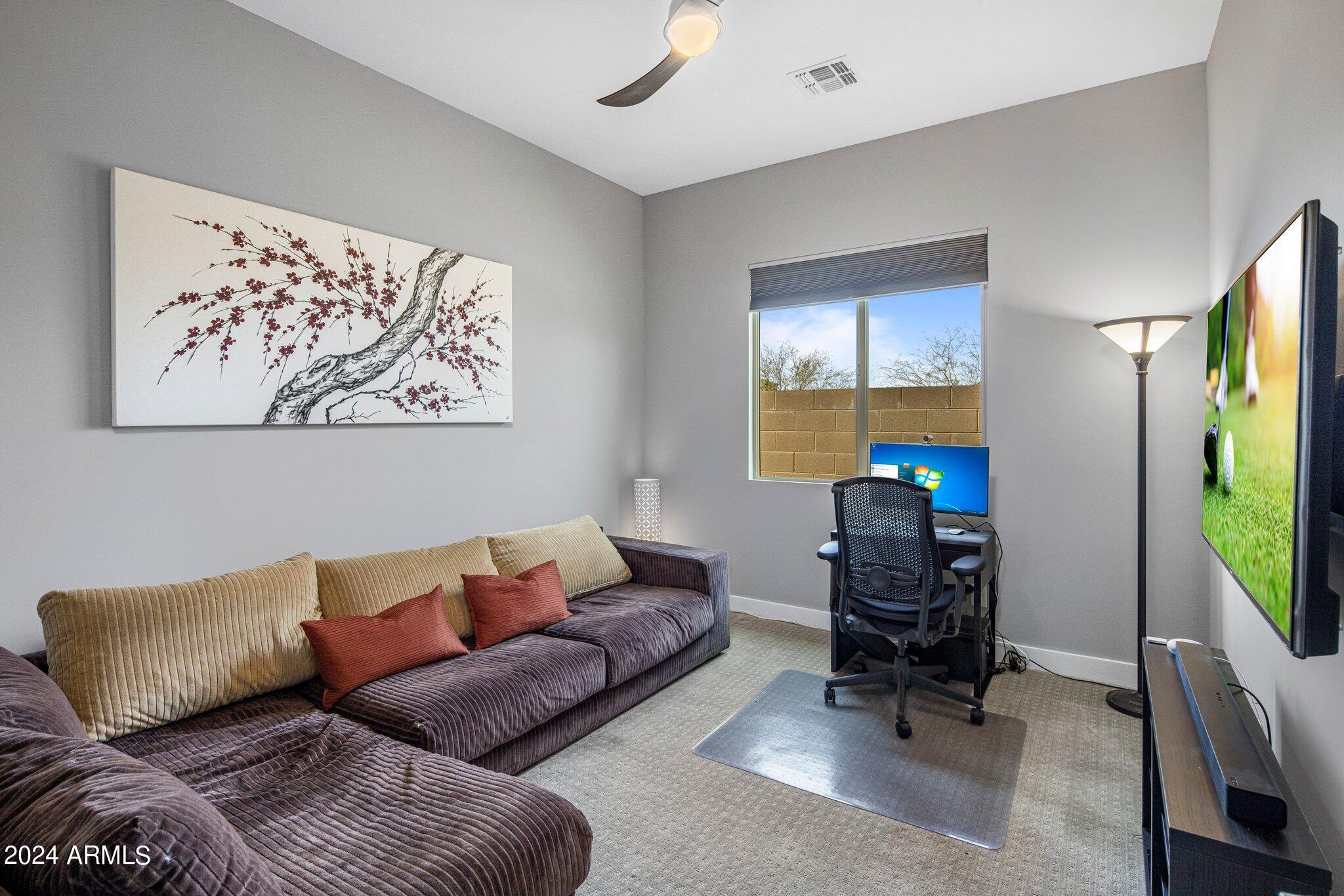 3103 E CAT BALUE Drive