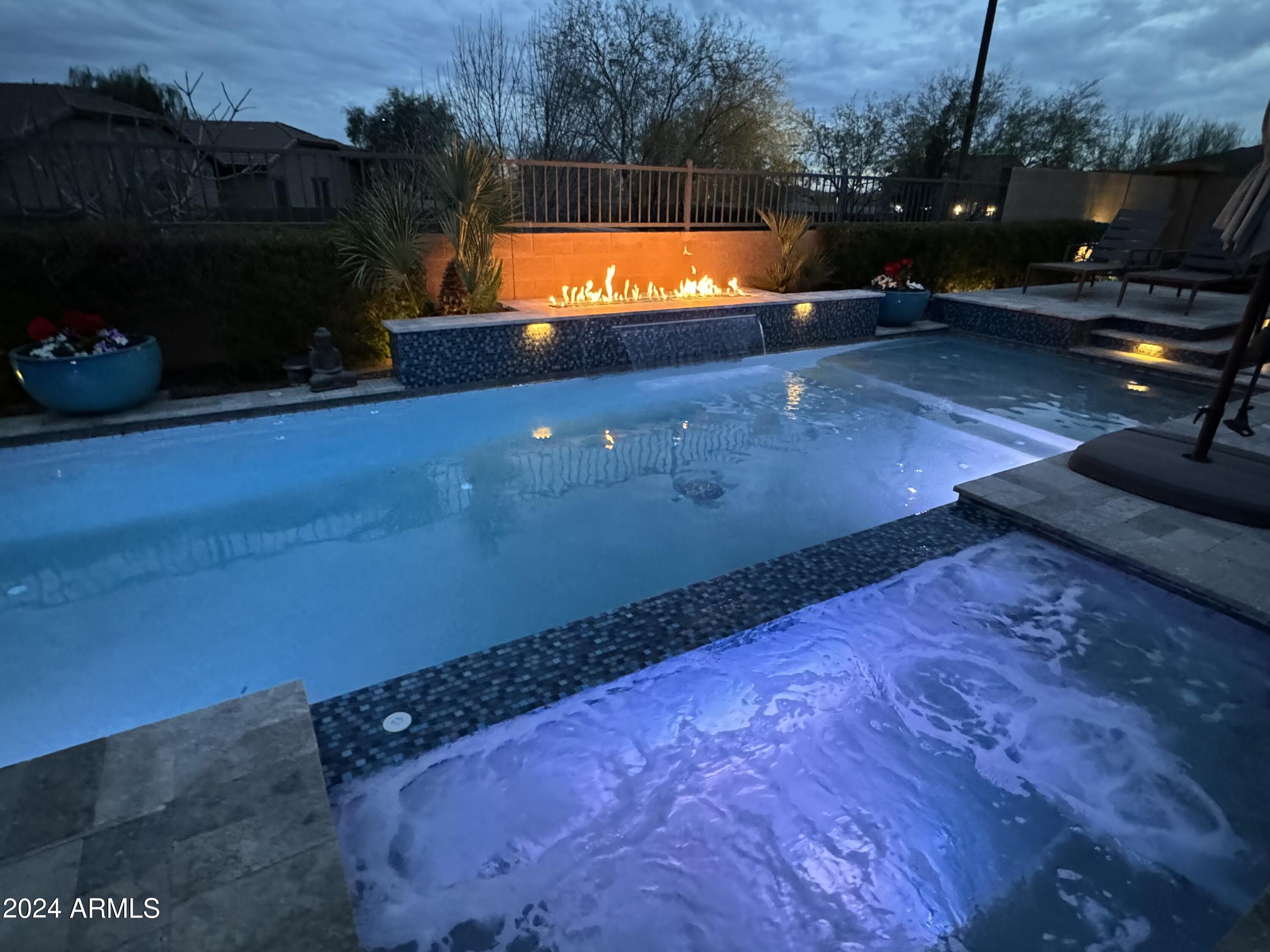 3103 E CAT BALUE Drive