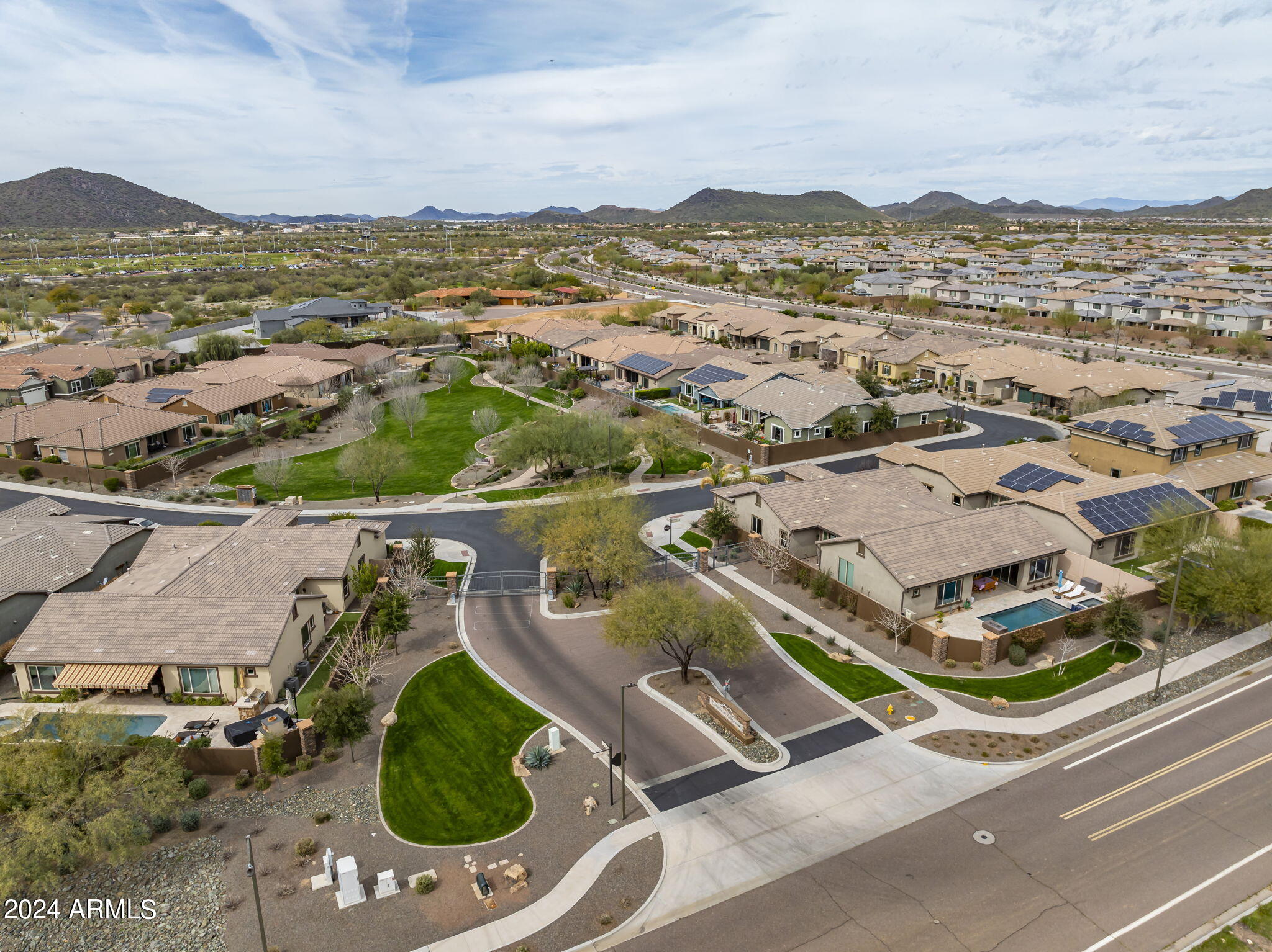 3103 E CAT BALUE Drive