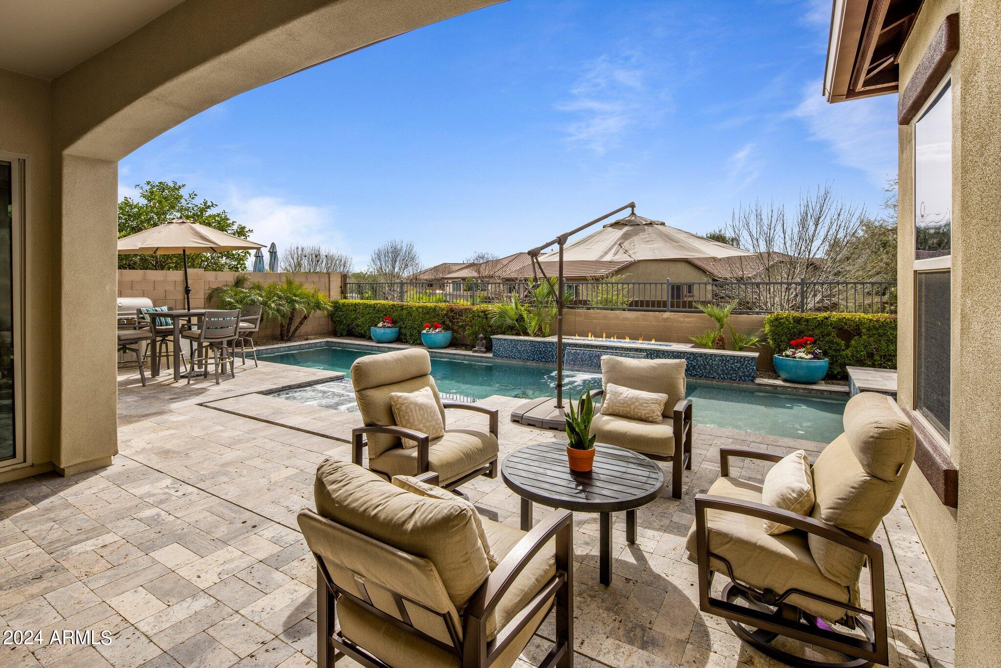 3103 E CAT BALUE Drive