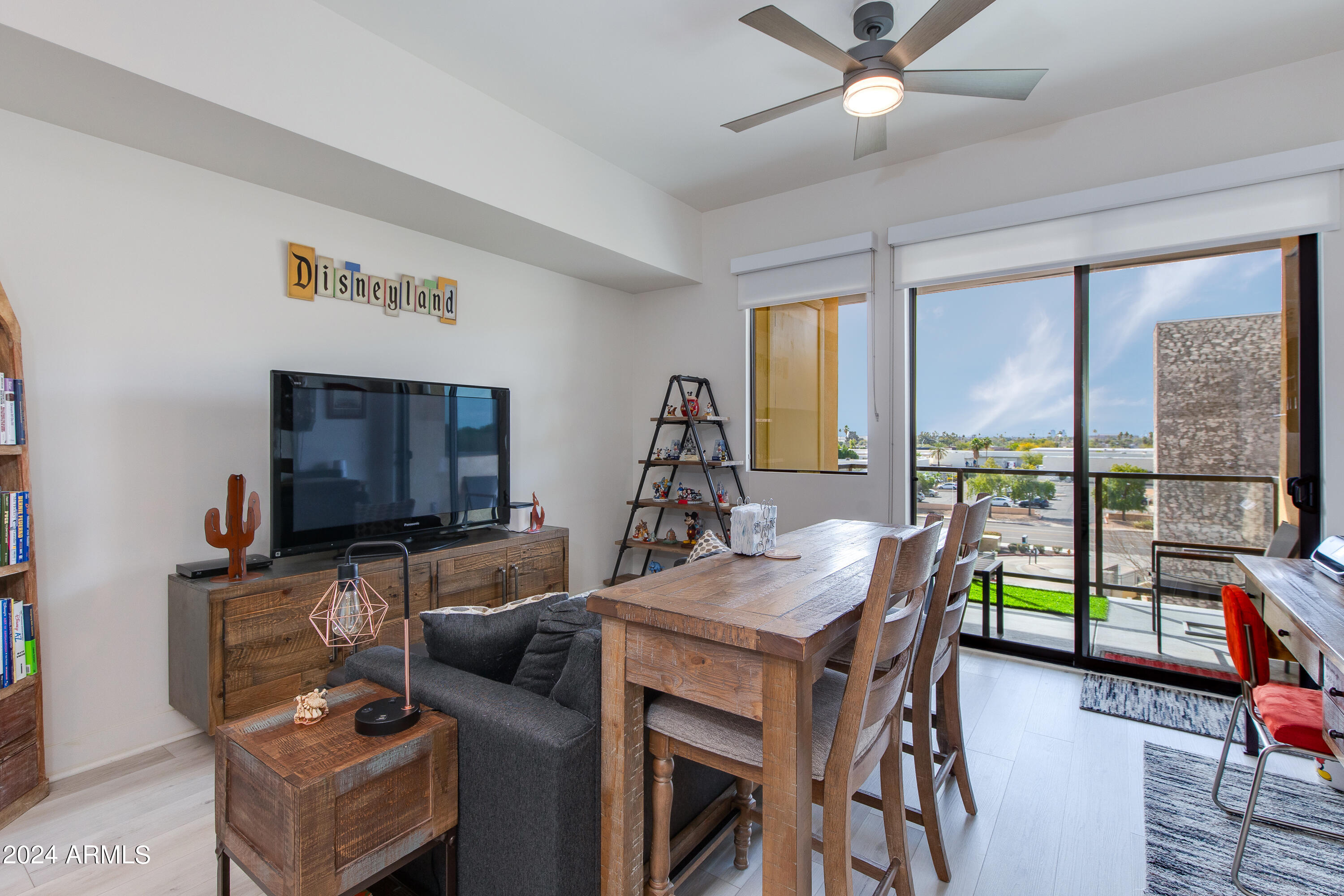 7300 E EARLL Drive, 4019