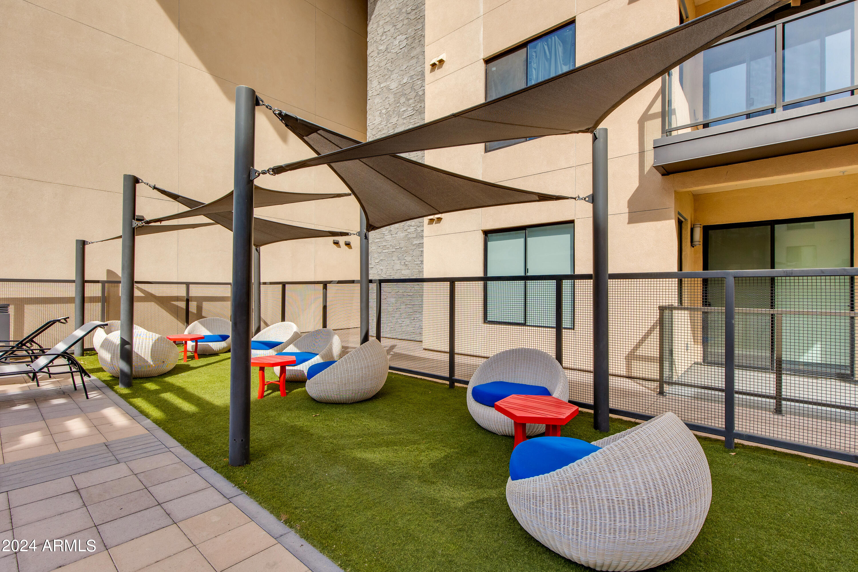 7300 E EARLL Drive, 4019