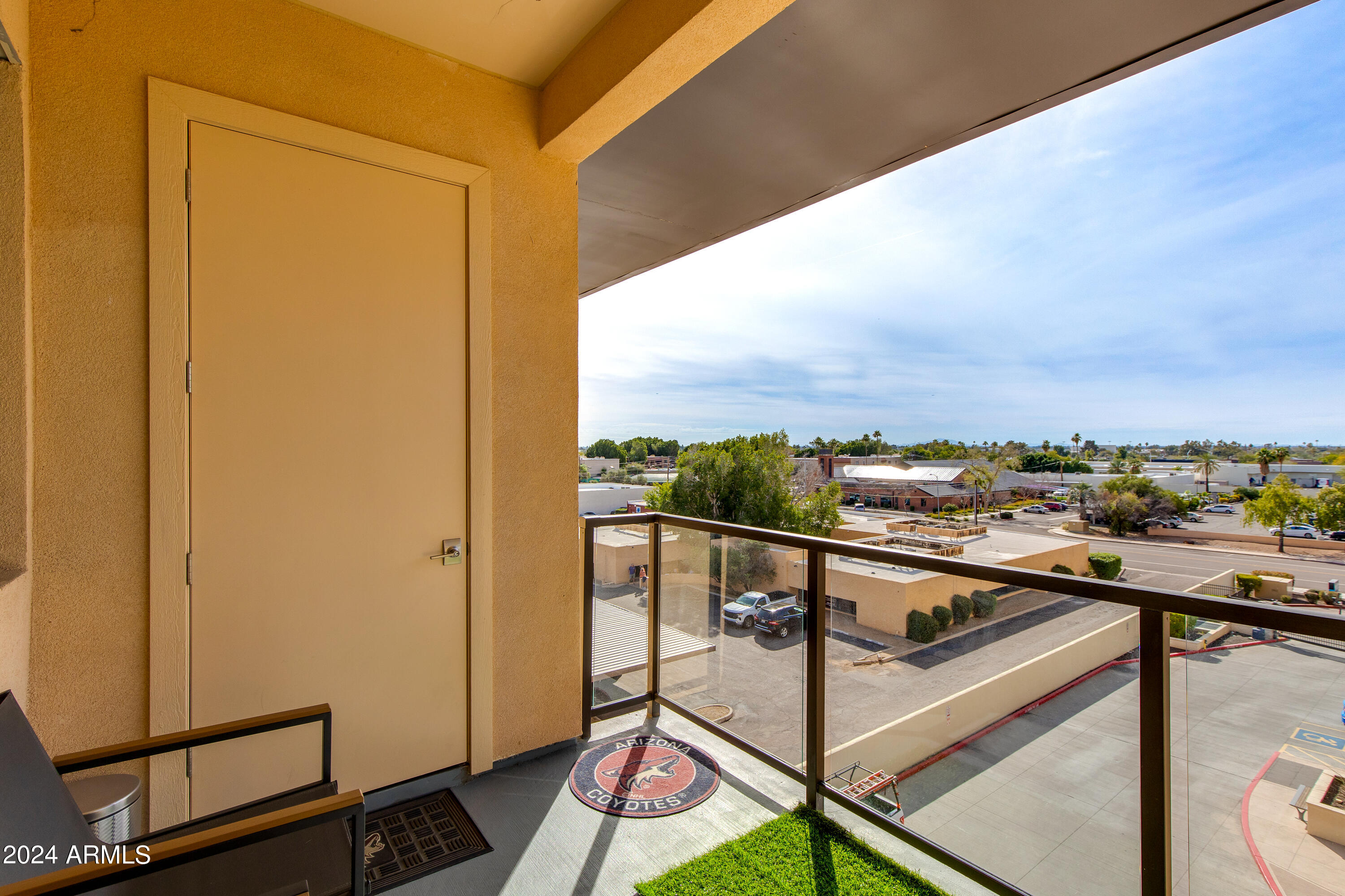 7300 E EARLL Drive, 4019