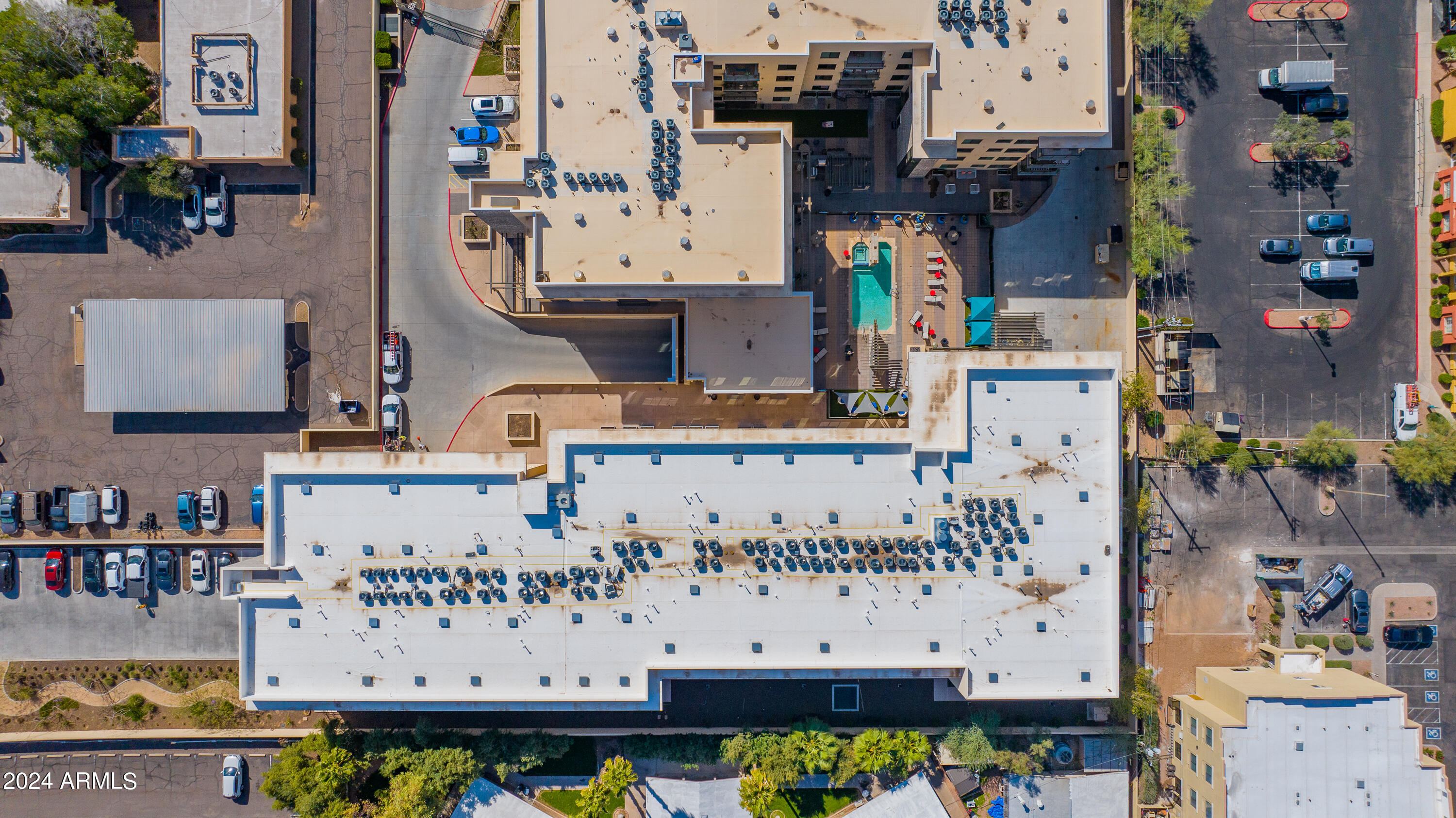 7300 E EARLL Drive, 4019