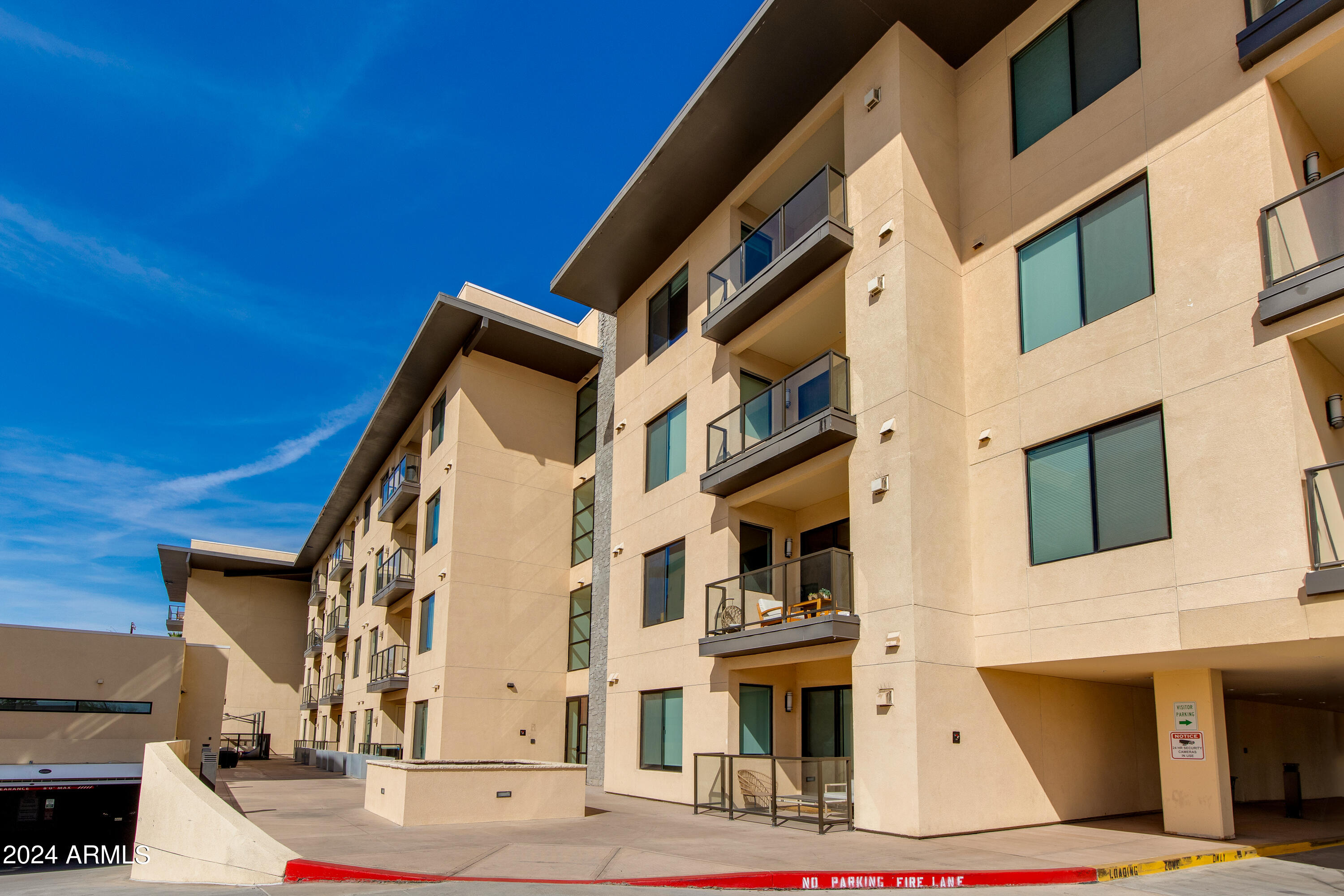 7300 E EARLL Drive, 4019