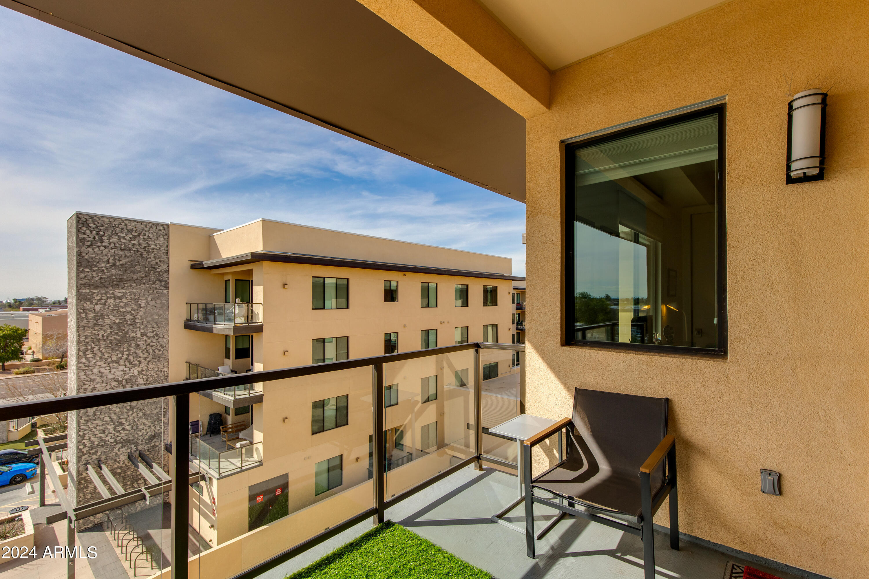 7300 E EARLL Drive, 4019