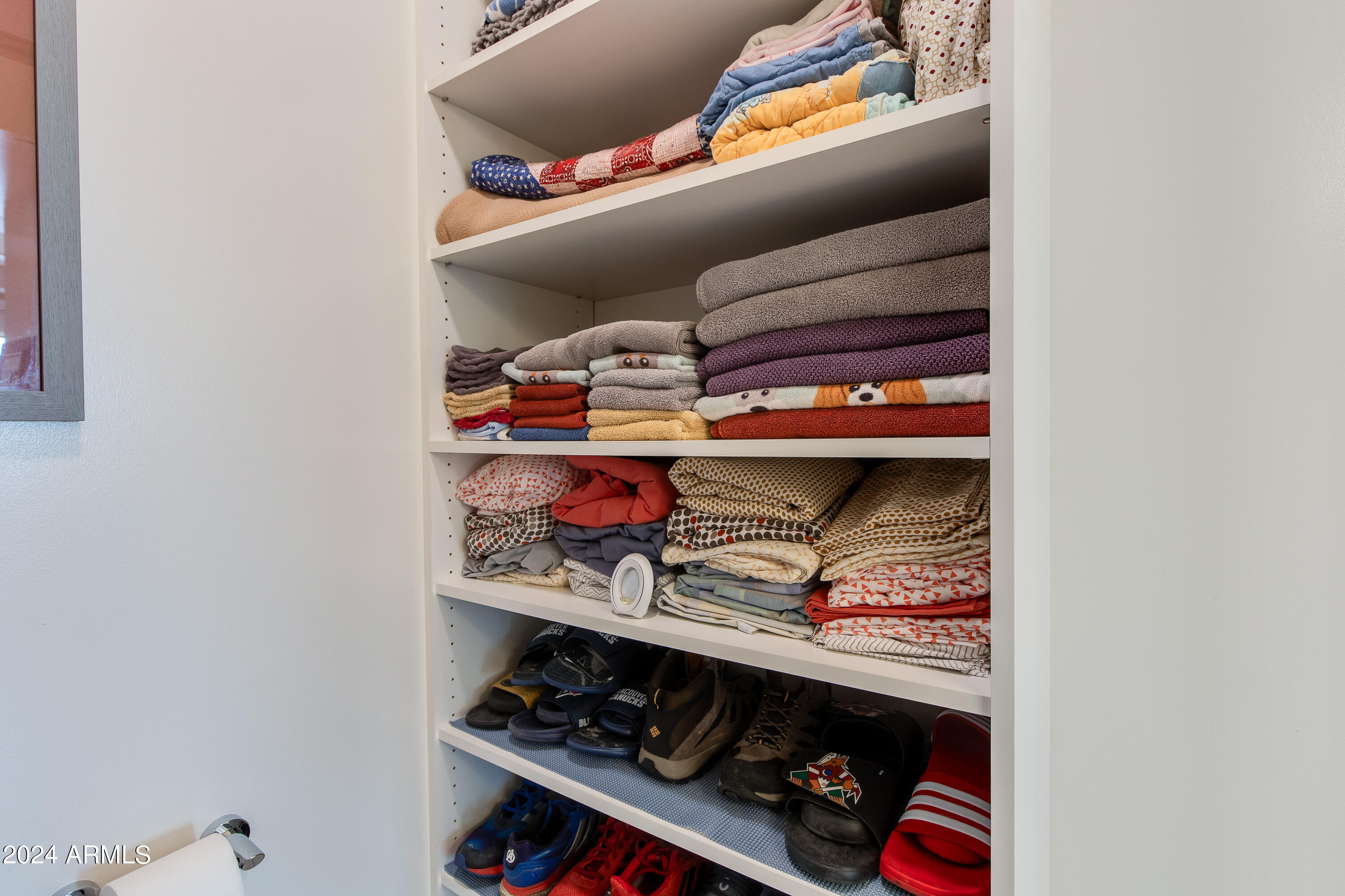 7300 E EARLL Drive, 4019