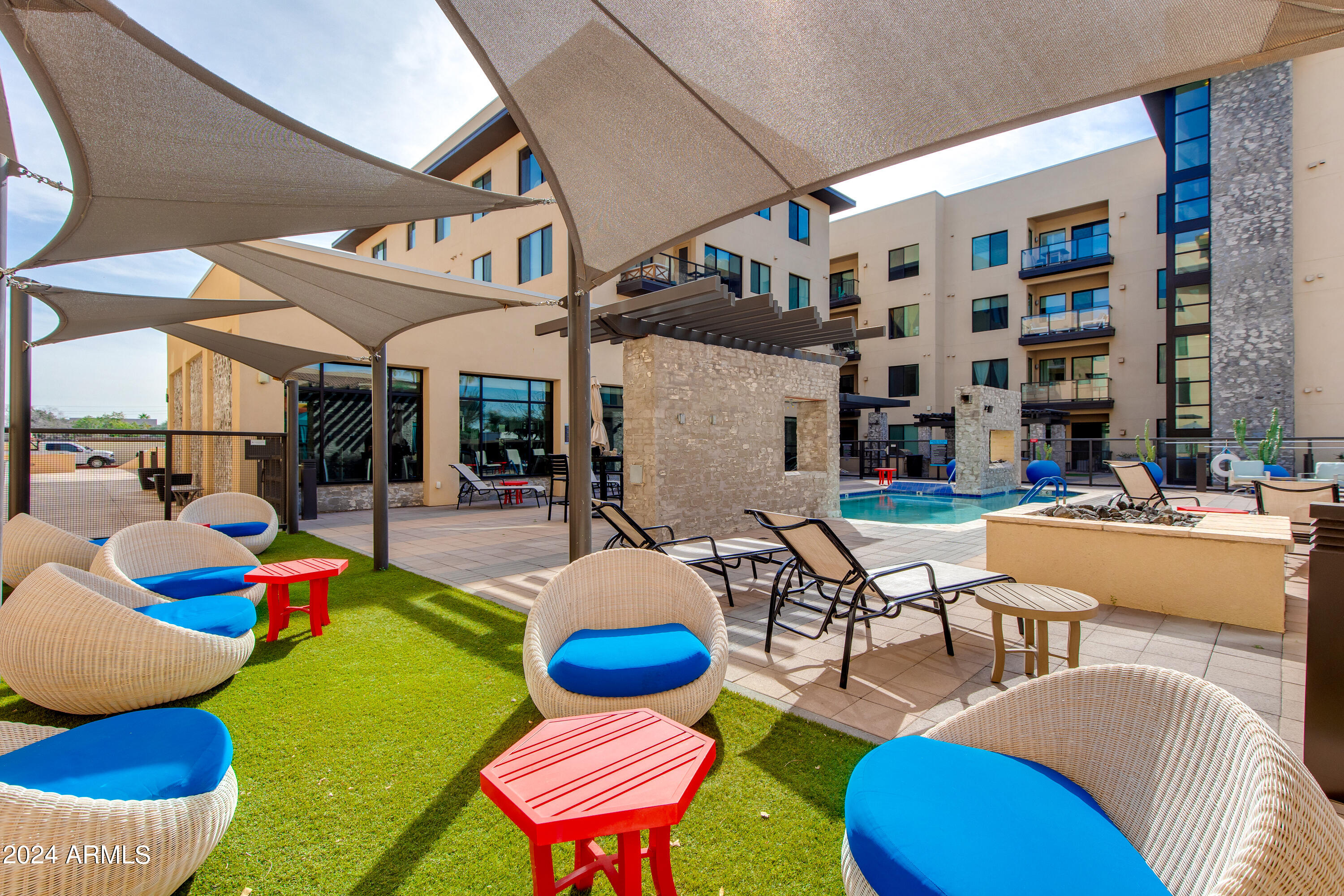 7300 E EARLL Drive, 4019